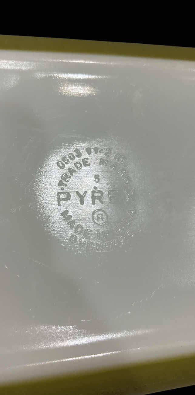 Photo 1 of VINTAGE PYREX 1.5 QT BAKING DISH, CRAZY DAISY, GREEN #503