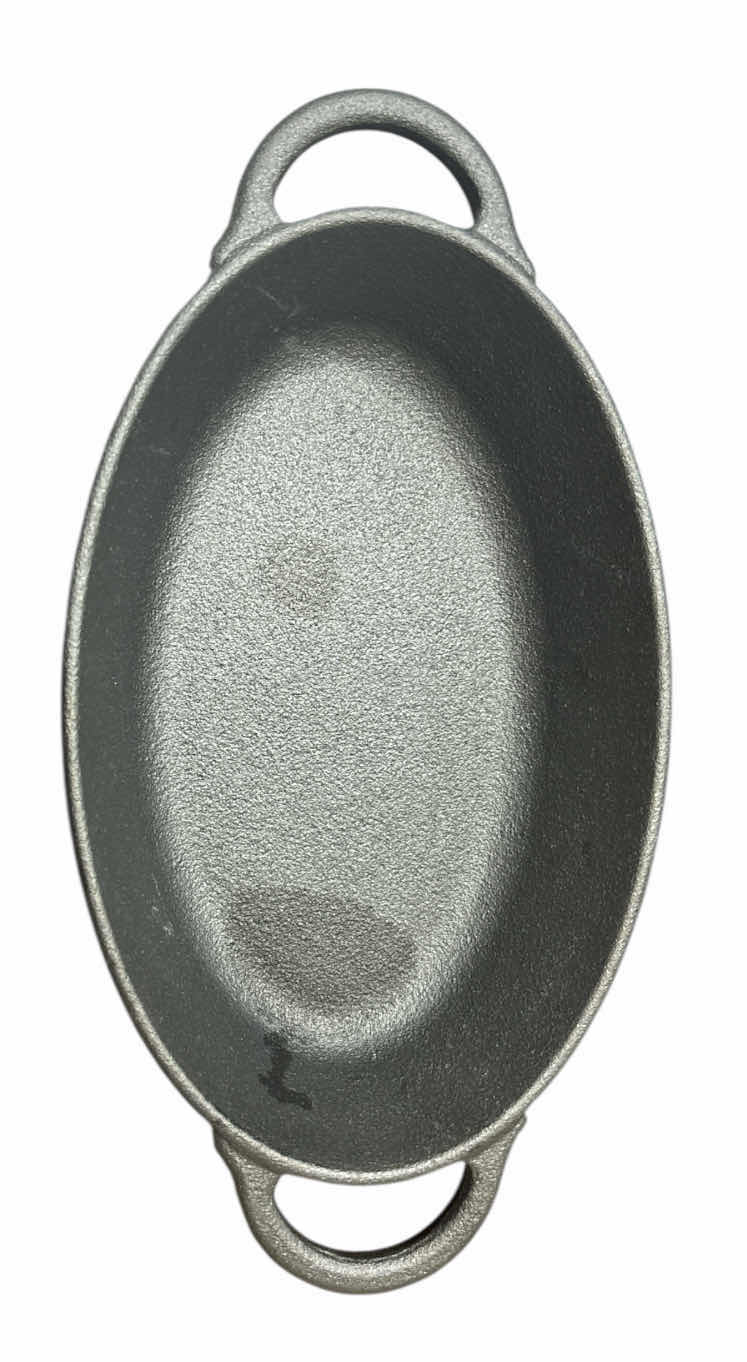 Photo 1 of PIONEER WOMAN MINI CAST IRON OVAL AU GRATIN PAN, 2 PCS (6.25” X 4”)