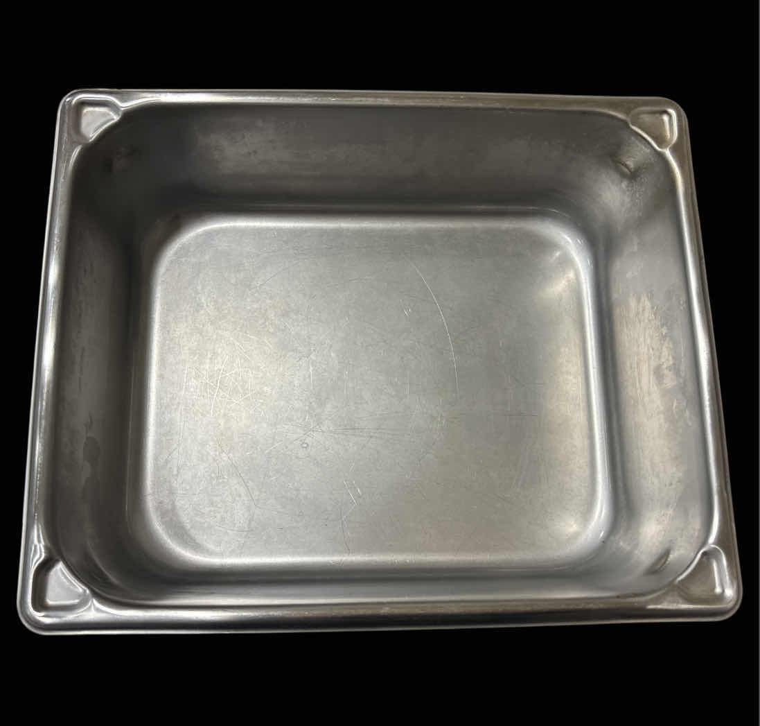 Photo 1 of VOLLRATH SUPER PAN II HALF SIZE STAINLESS STEEL STEAM PAN, 4” DEEP, 6.7 QT CAPACITY (1)