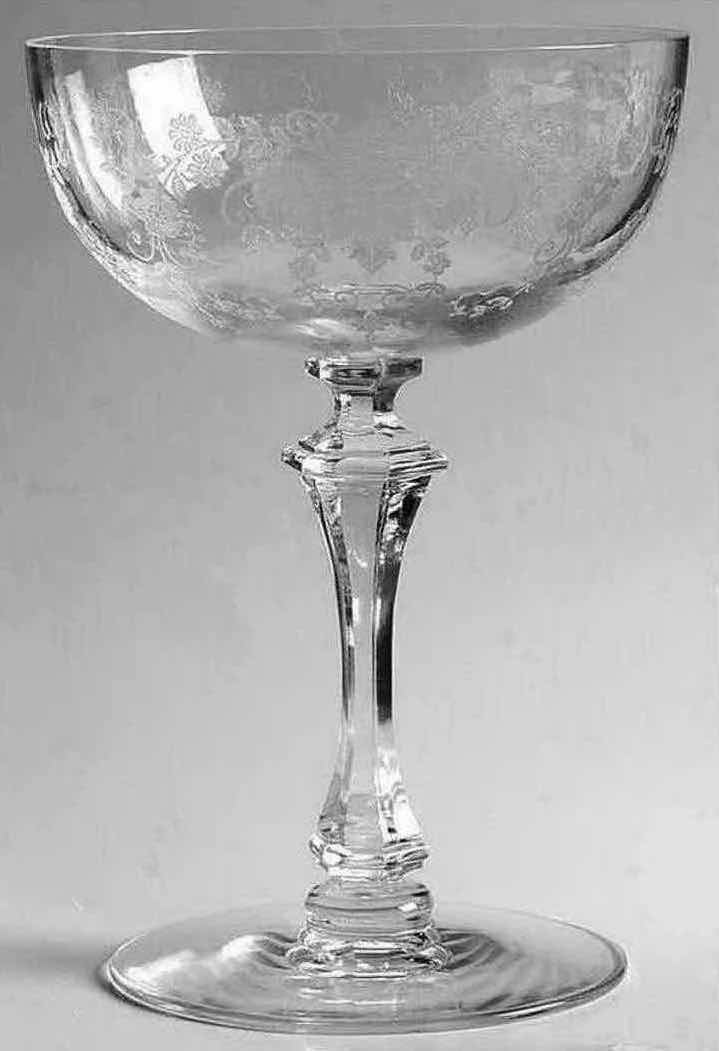 Photo 1 of SPRINGTIME COLLECTION BY TIFFIN-FRANCISCAN CHAMPAGNE GLASSES 5.25”, SET OF 7