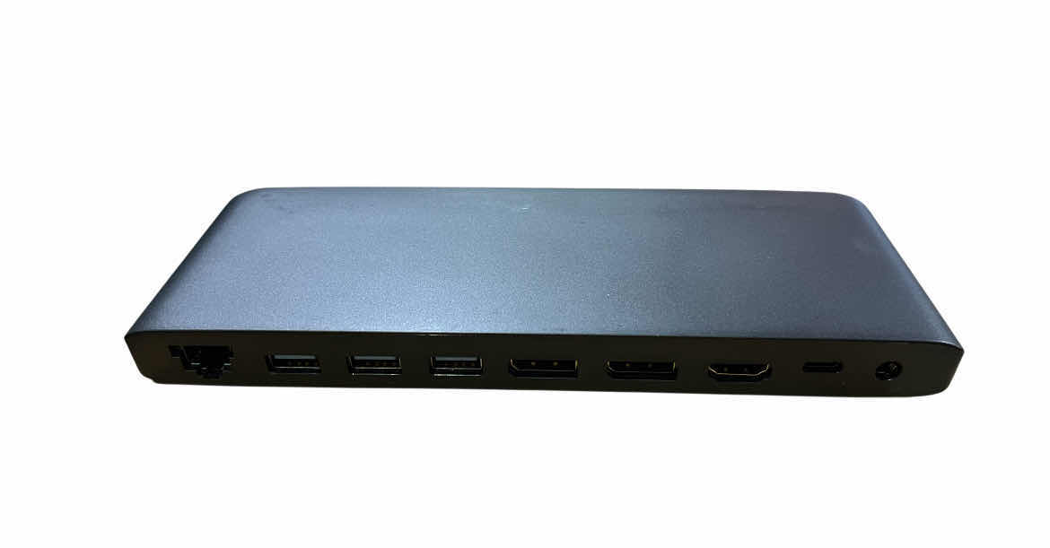 Photo 1 of V7 USB-C 4K DOCKING STATION