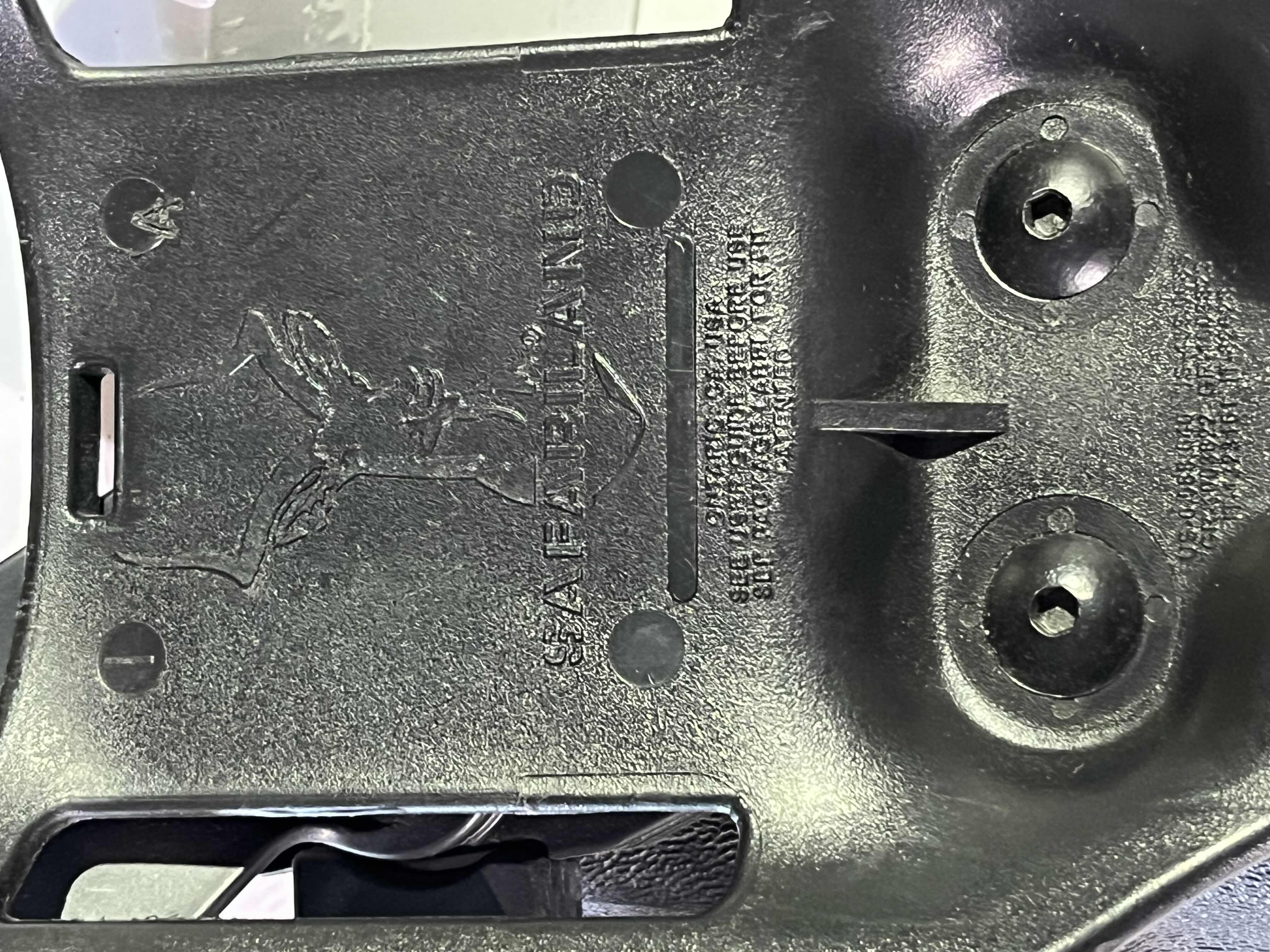 Photo 1 of SAFARILAND BERETTA 92 OUTSIDE WAISTBAND AUTO-LOCK HOLSTER 6360-73 2210