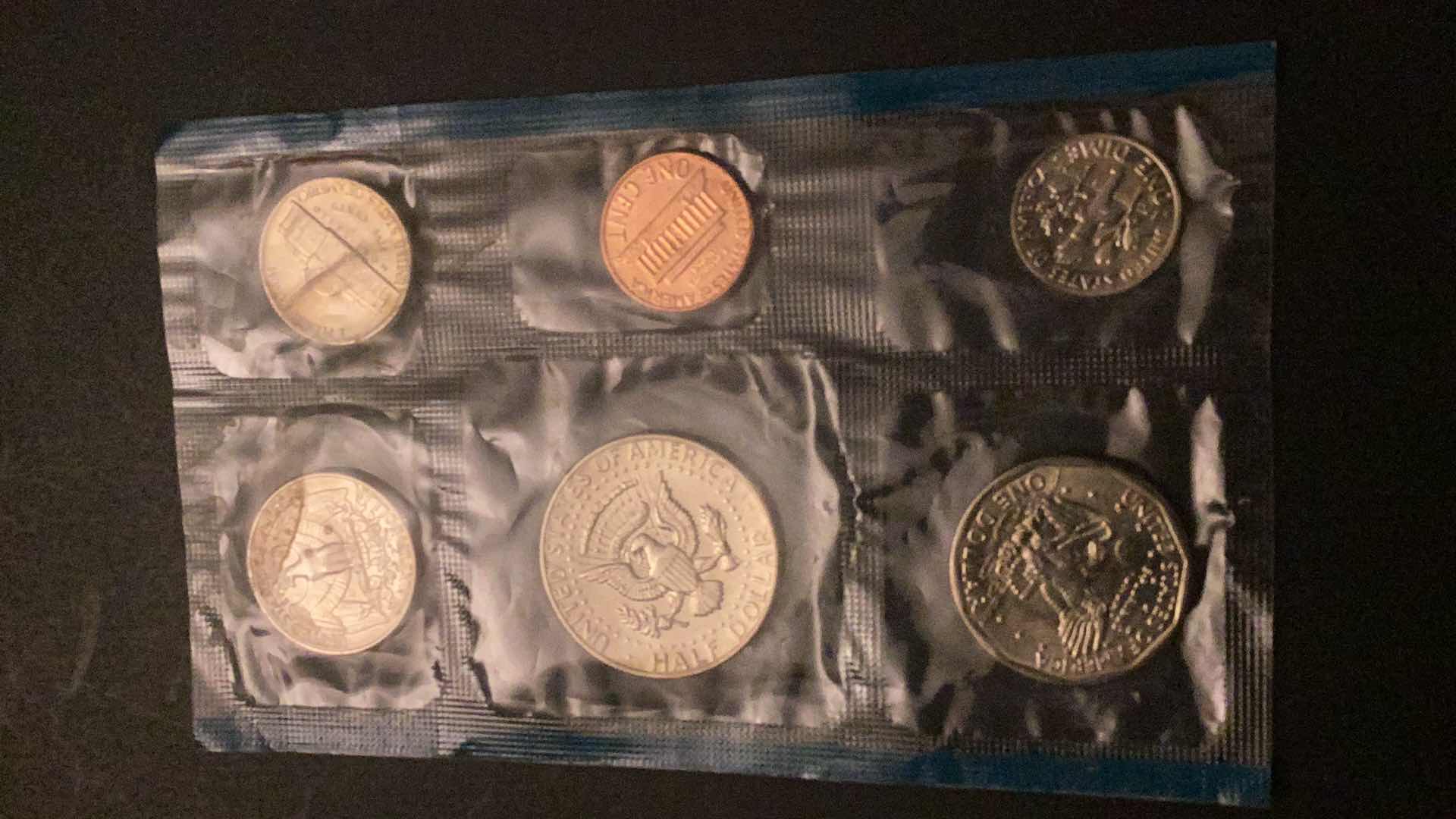 Photo 2 of UNITED STATES 1980 COIN  SET