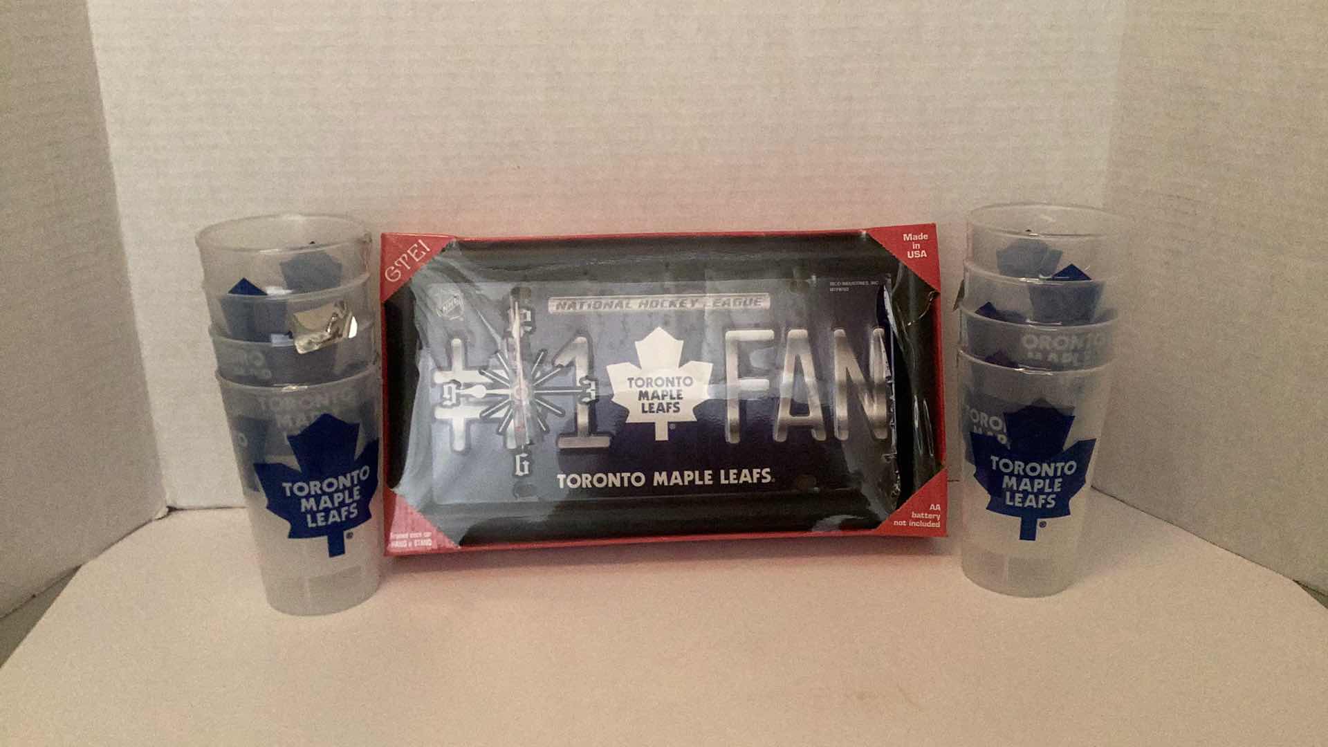 Photo 2 of TORONTO MAPLE LEAFS CLOCK AND TUMBLERS