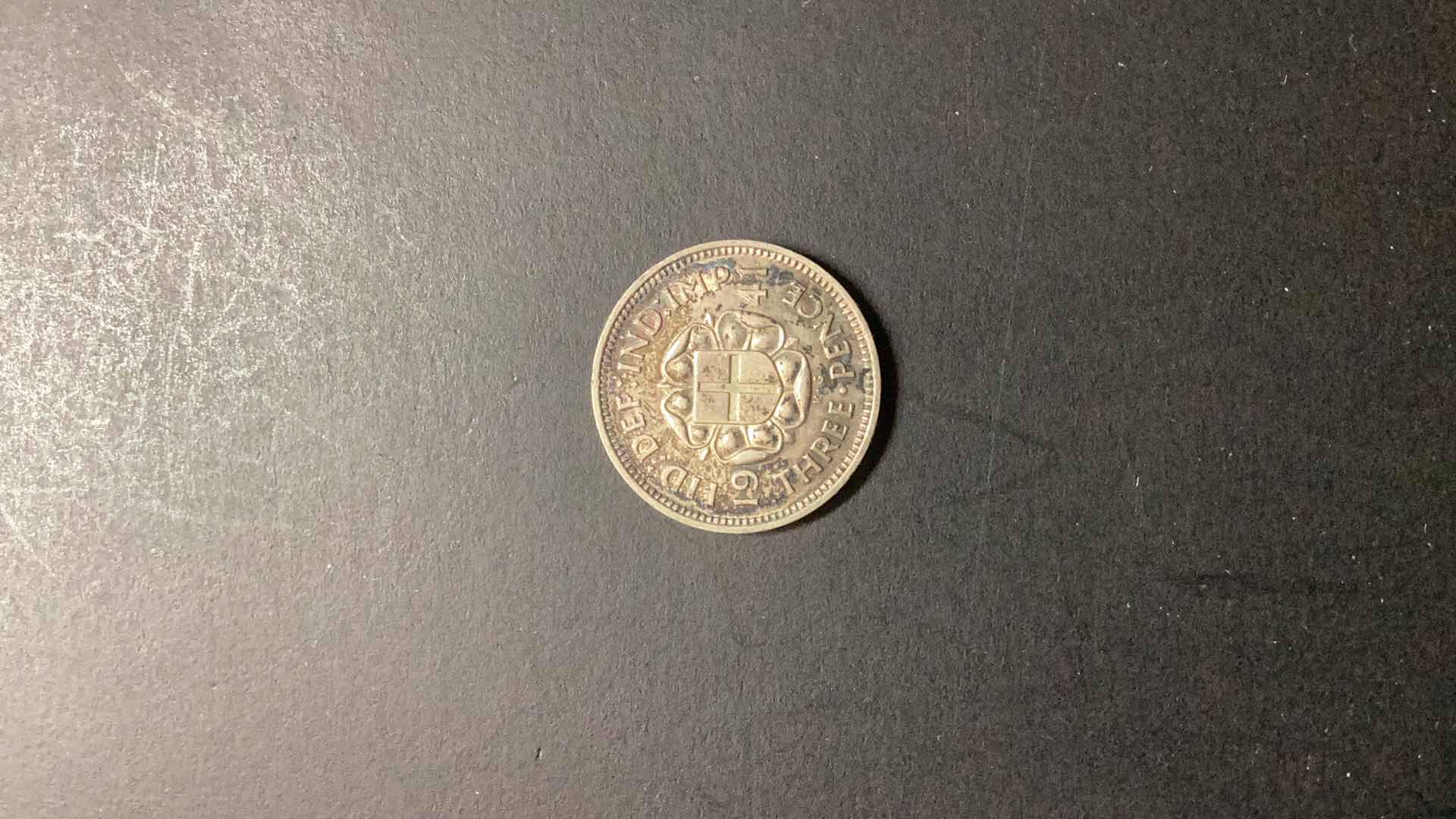 Photo 1 of GREAT BRITAIN-1941 3 PENCE $18