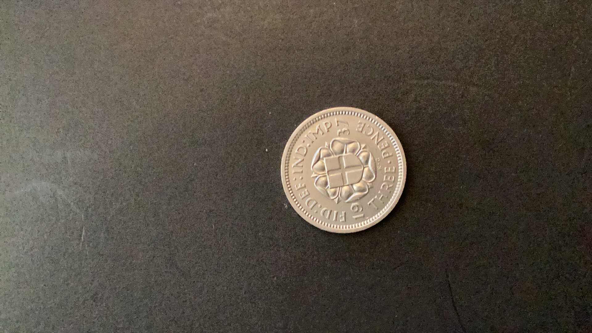 Photo 2 of GREAT BRITAIN 1937 3 PENCE