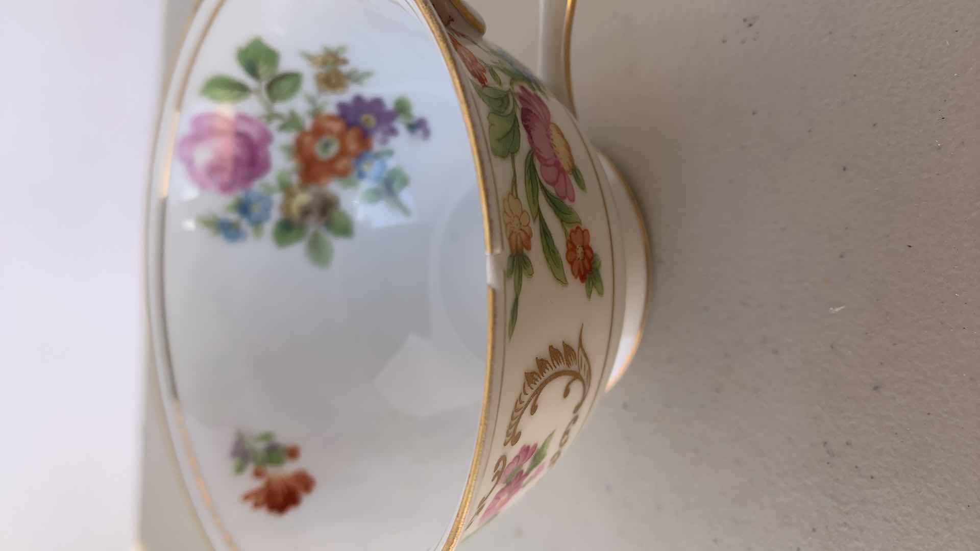 Photo 8 of VINTAGE 1947 NORITAKE CHINA  34 PIECES