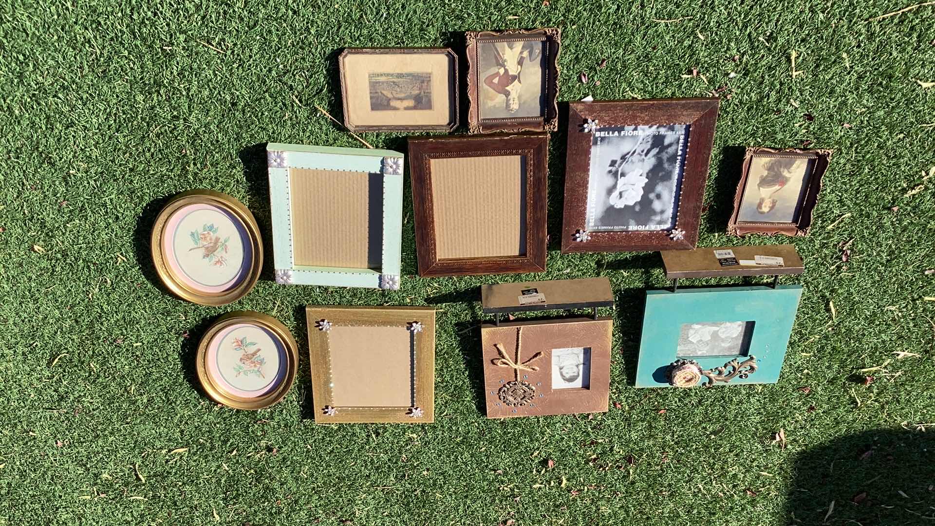 Photo 1 of 11 ASSORTED PICTURE FRAMES