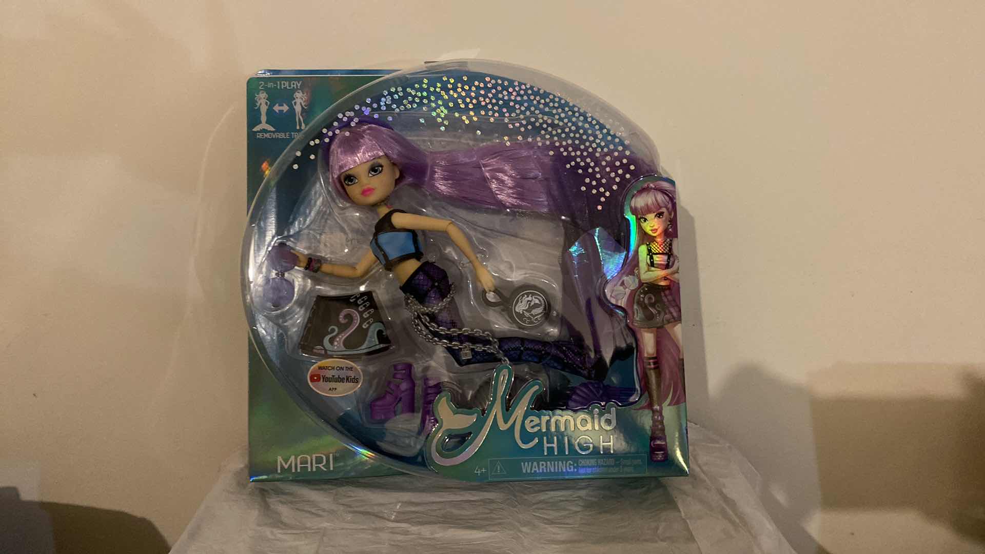 Photo 3 of MERMAID HIGH, MARI DELUXE DOLL WITH ACCESSORIES, KIDS TOY FOR AGES 4 AND UP