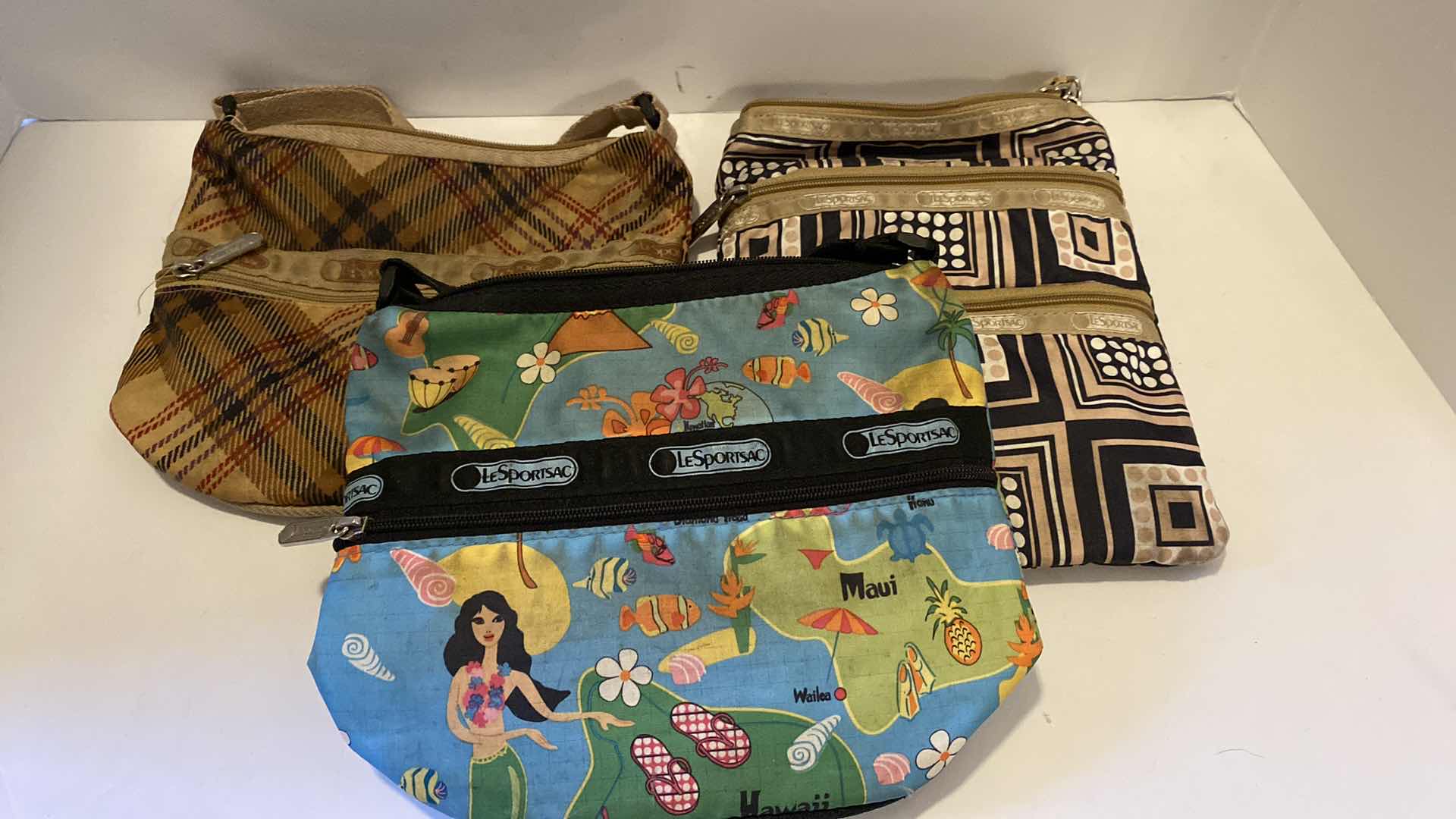 Photo 1 of 3-LESPORTSAC SMALL CROSSBODY LADIES BAGS