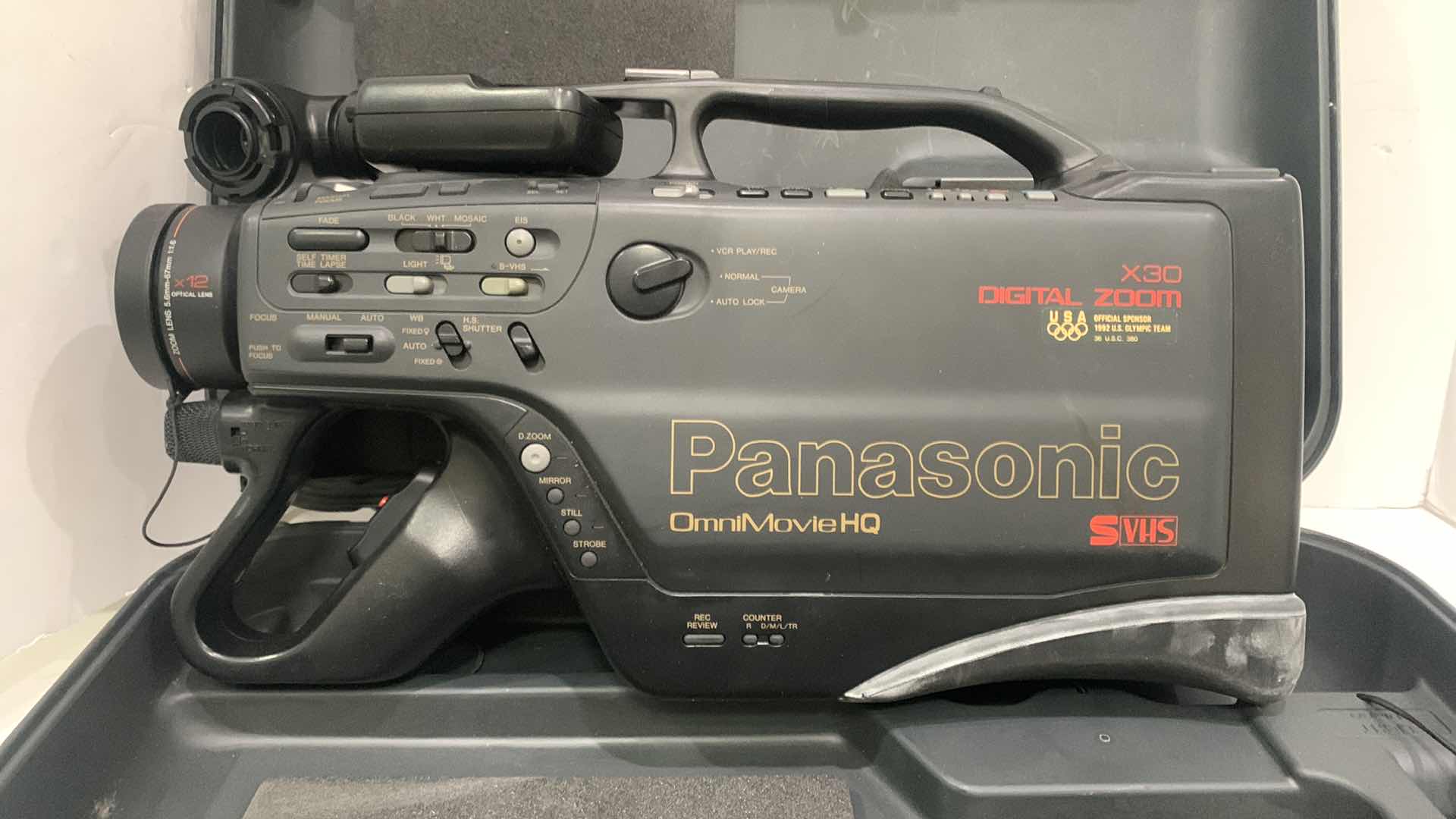 Photo 3 of PANASONIC OMNI MOVIE VHS DIGITAL CAMERA RECORDER DIGITAL ZOOM