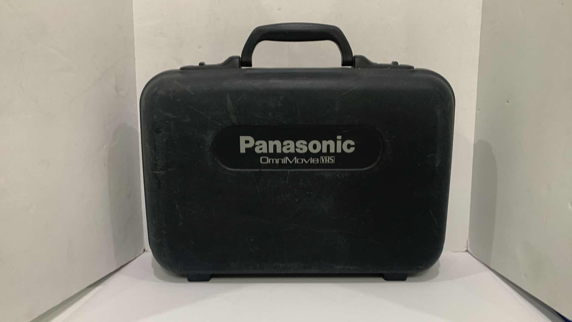 Photo 4 of PANASONIC OMNI MOVIE VHS DIGITAL CAMERA RECORDER DIGITAL ZOOM