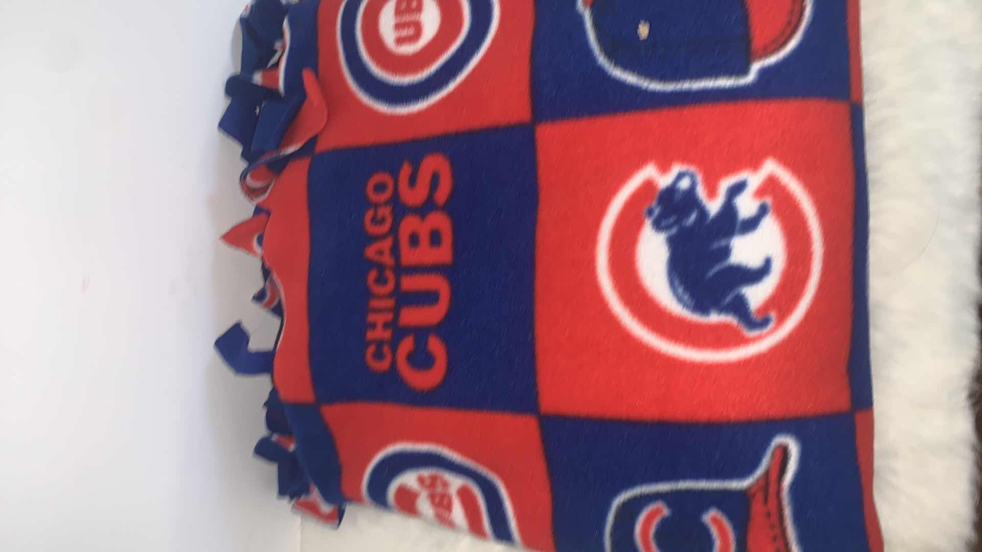 Photo 2 of CHICAGO CUBS BEDDING AND THROW ASSORTMENT