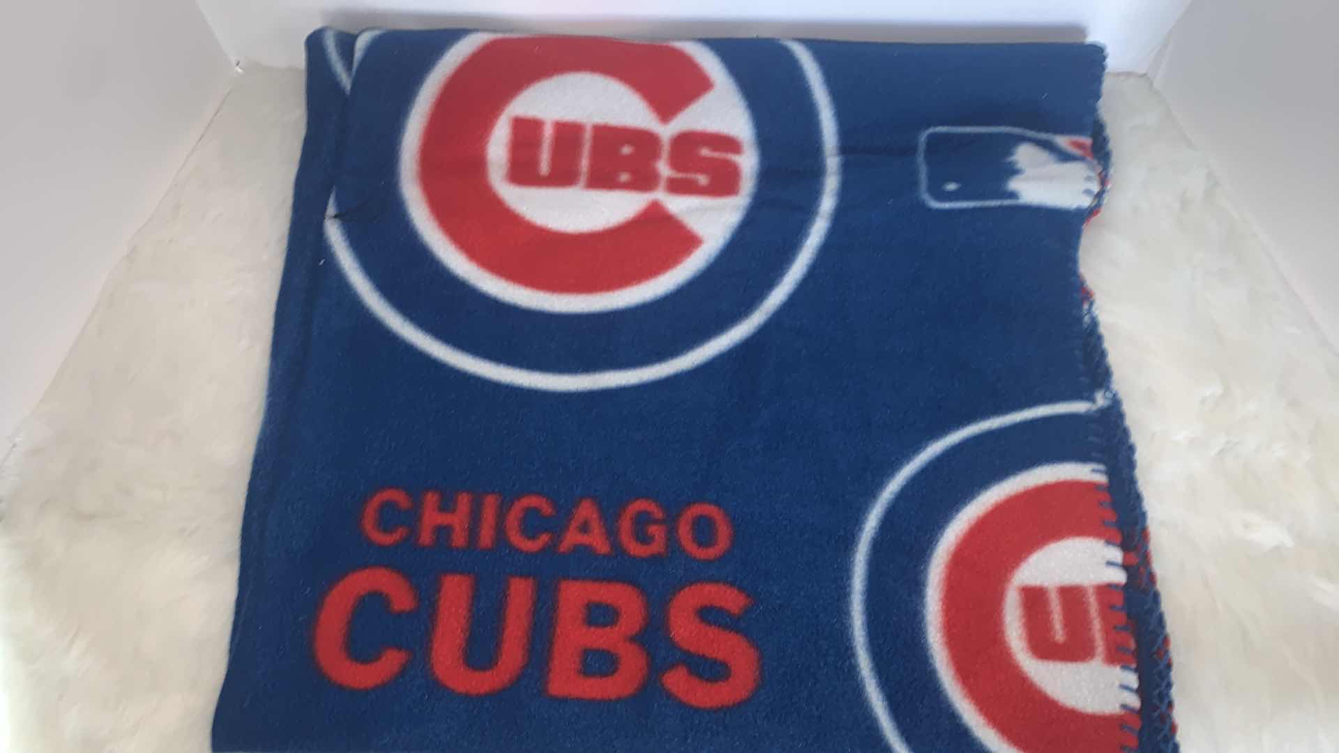 Photo 4 of CHICAGO CUBS BEDDING AND THROW ASSORTMENT
