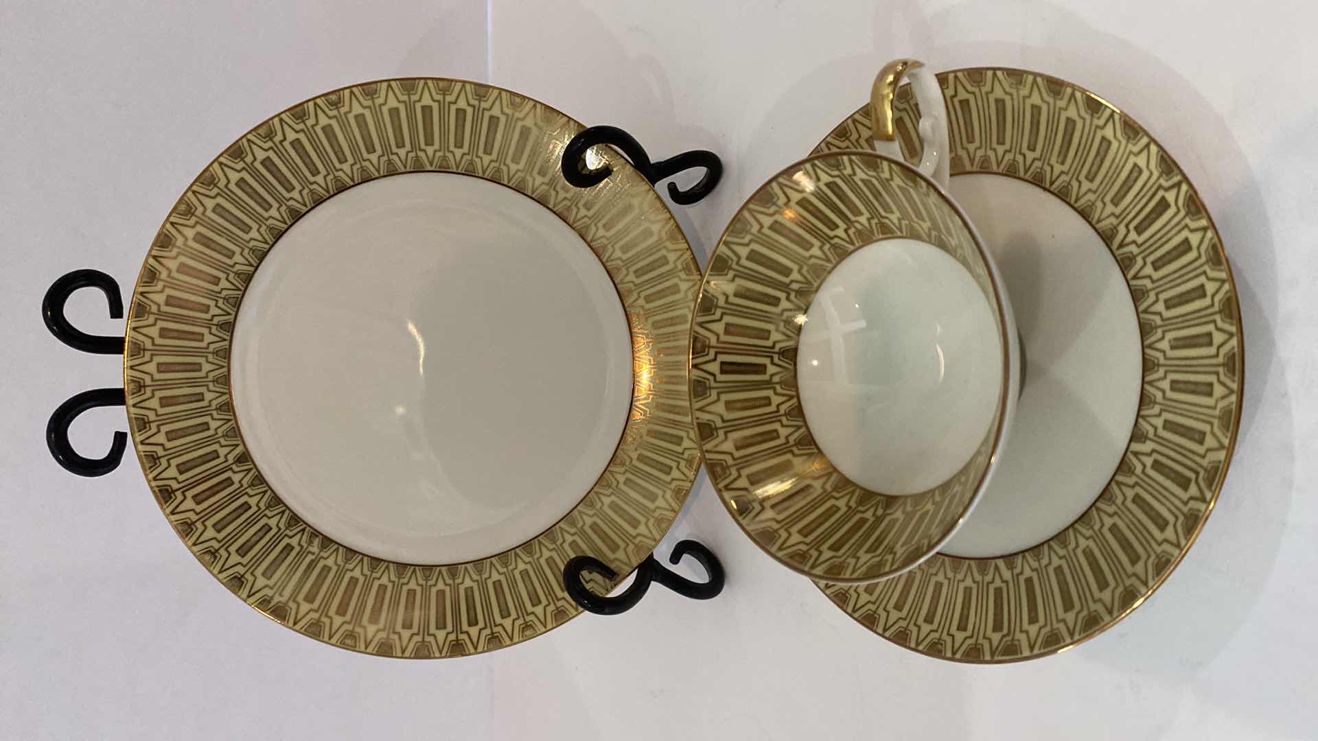 Photo 1 of RARE 1925 ALBOTH & KAISER BAVARIA 3 PIECE TEA CUP, SAUCER AND PLATE SET WITH GOLD EDGE