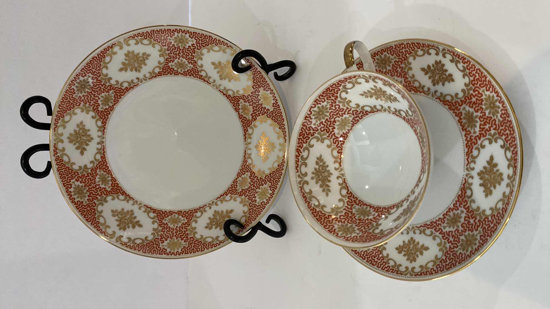 Photo 1 of ALBOTH & KAISER BAVARIA 3 PIECE TEA CUP, SAUCER AND PLATE SET WITH GOLD EDGE