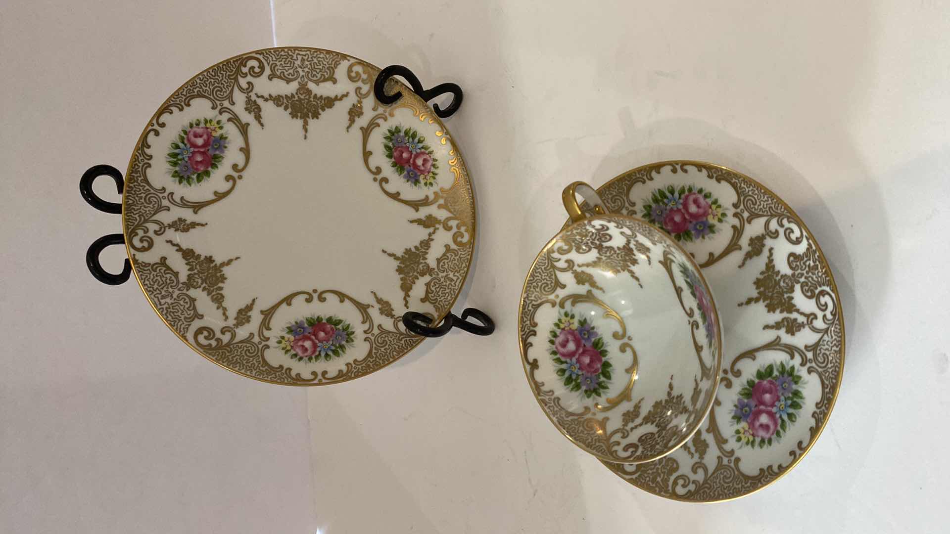 Photo 2 of ALBOTH & KAISER BAVARIA 3 PIECE TEA CUP, SAUCER AND PLATE SET WITH GOLD EDGE
