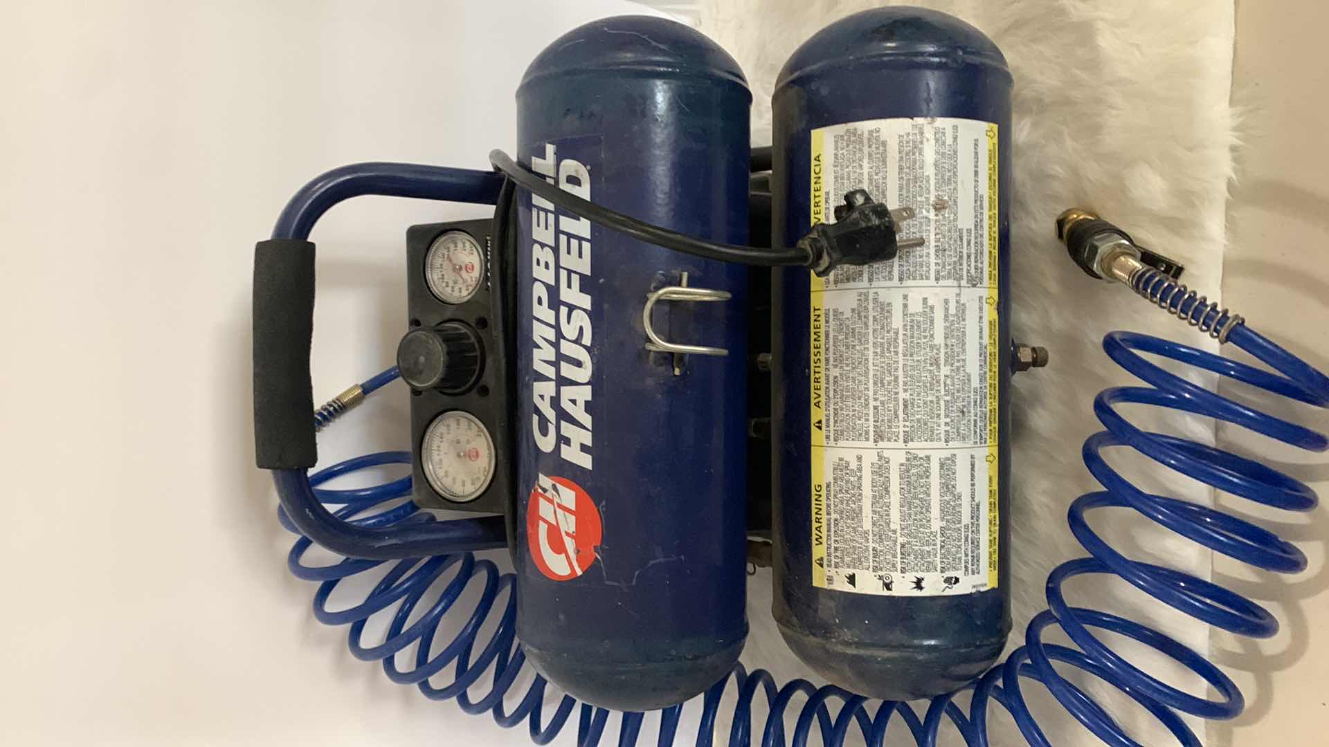 Photo 1 of CAMPBELL HAUSFELD 110 MAX PSI AIR COMPRESSOR (WORKS)
