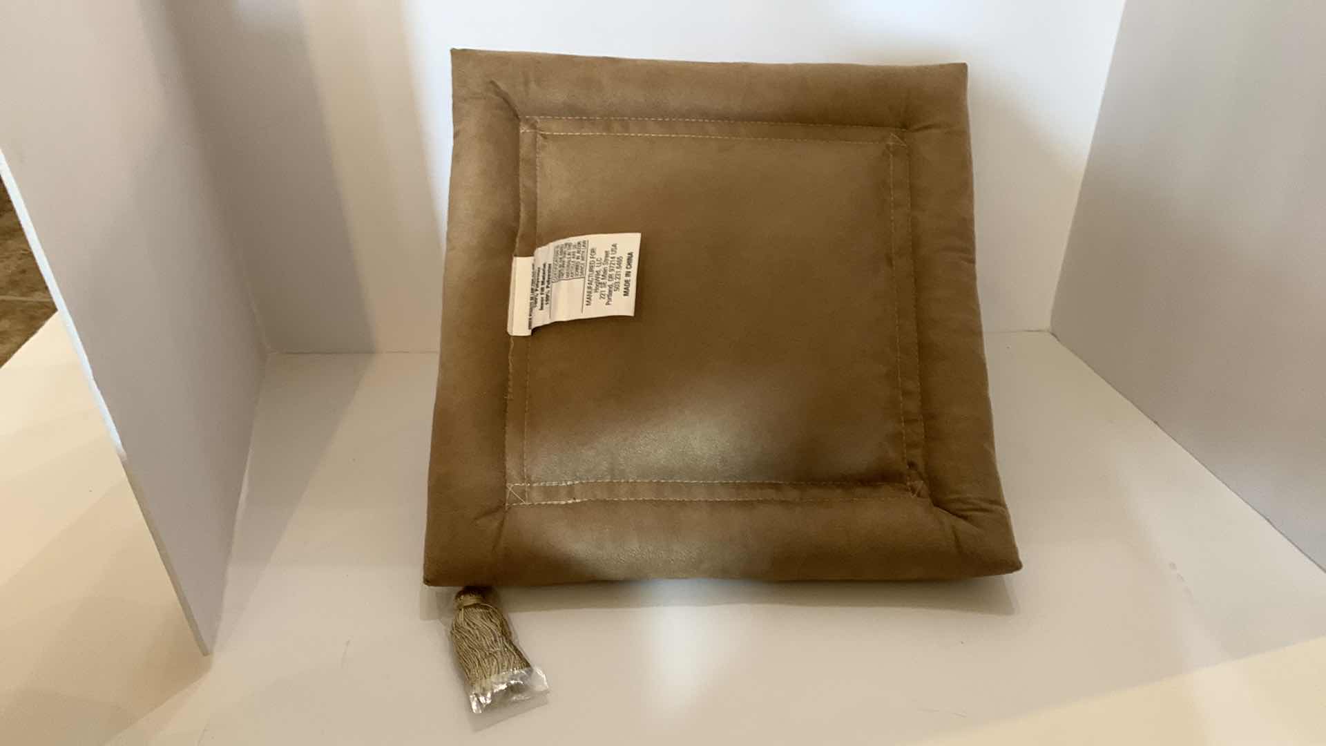 Photo 4 of SOFT PILLOWY LAPTOP HOLDER FOR PHONE / KINDLE / IPAD