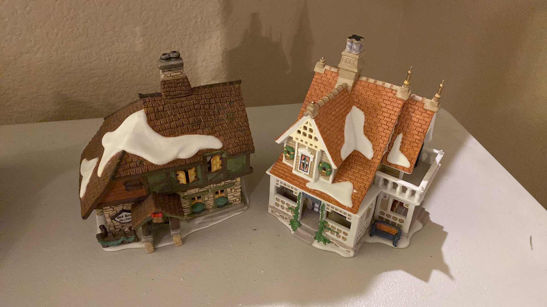 Photo 1 of DEPARTMENT 56 1997 DICKENS VILLAGE OLD EAST RECTORY AND 
1996 NEW ENGLAND VILLAGE BOB WHITE COTTAGE (CORDS INCLUDED)