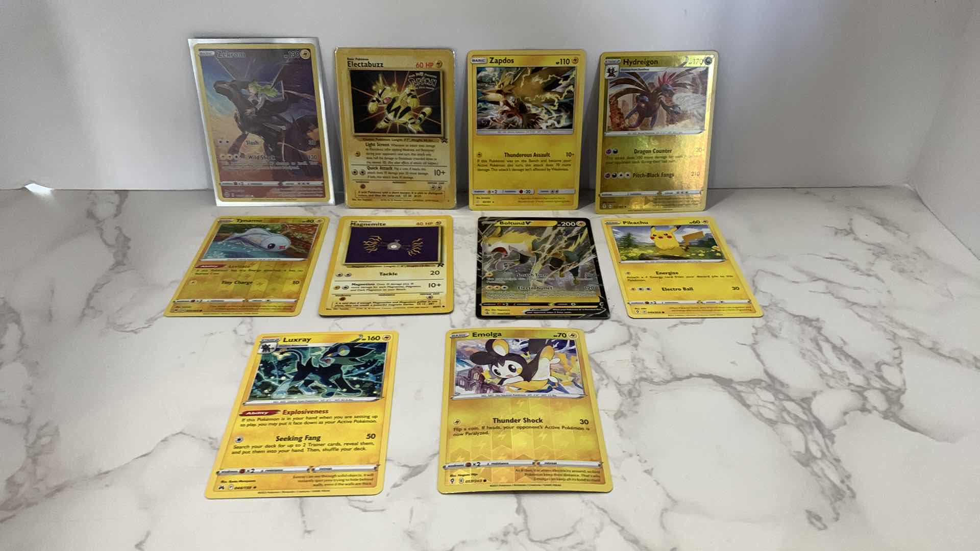 Photo 1 of 10 COLLECTIBLE POKÉMON CARDS