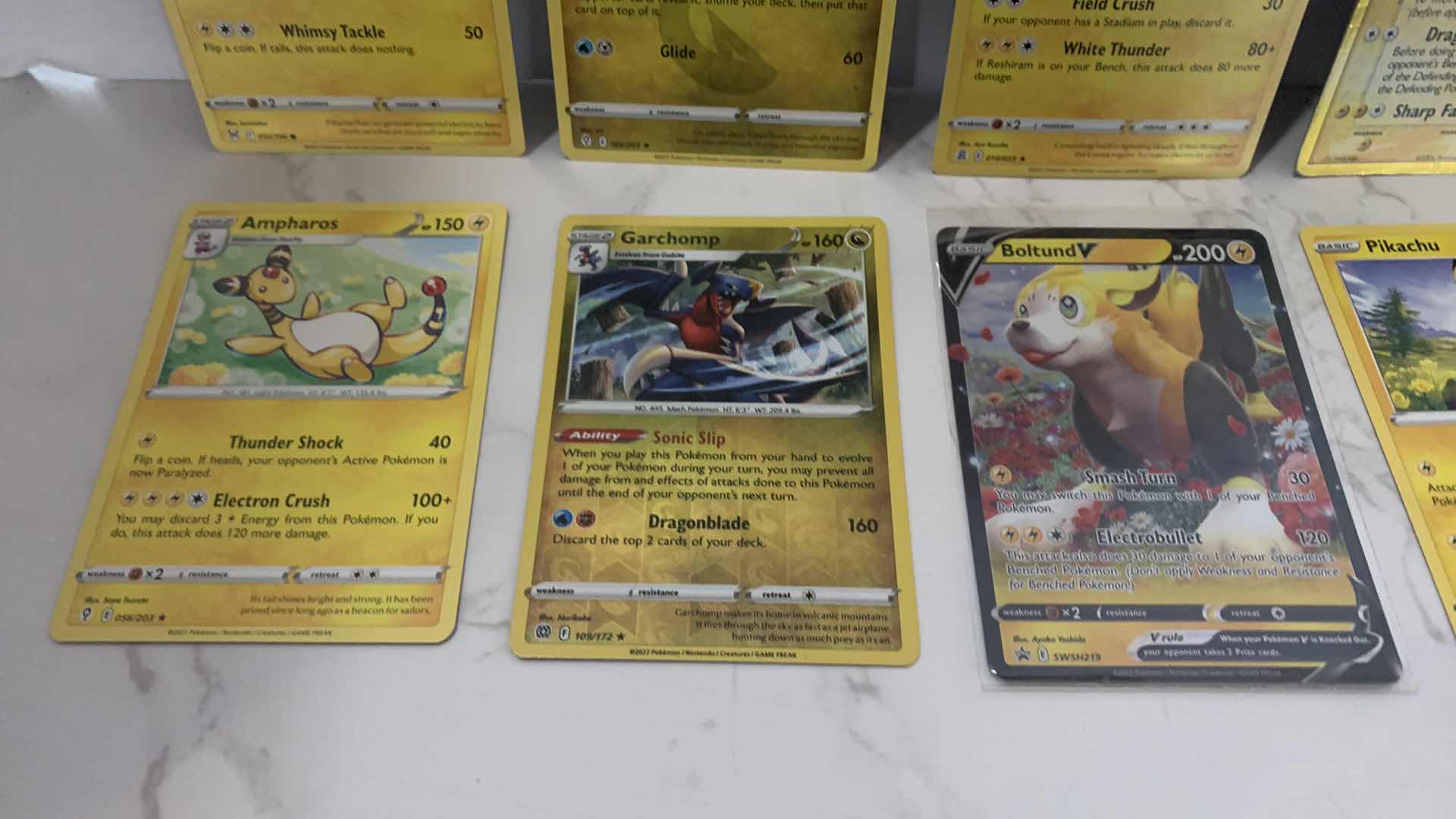 Photo 4 of 10 COLLECTIBLE POKÉMON CARDS