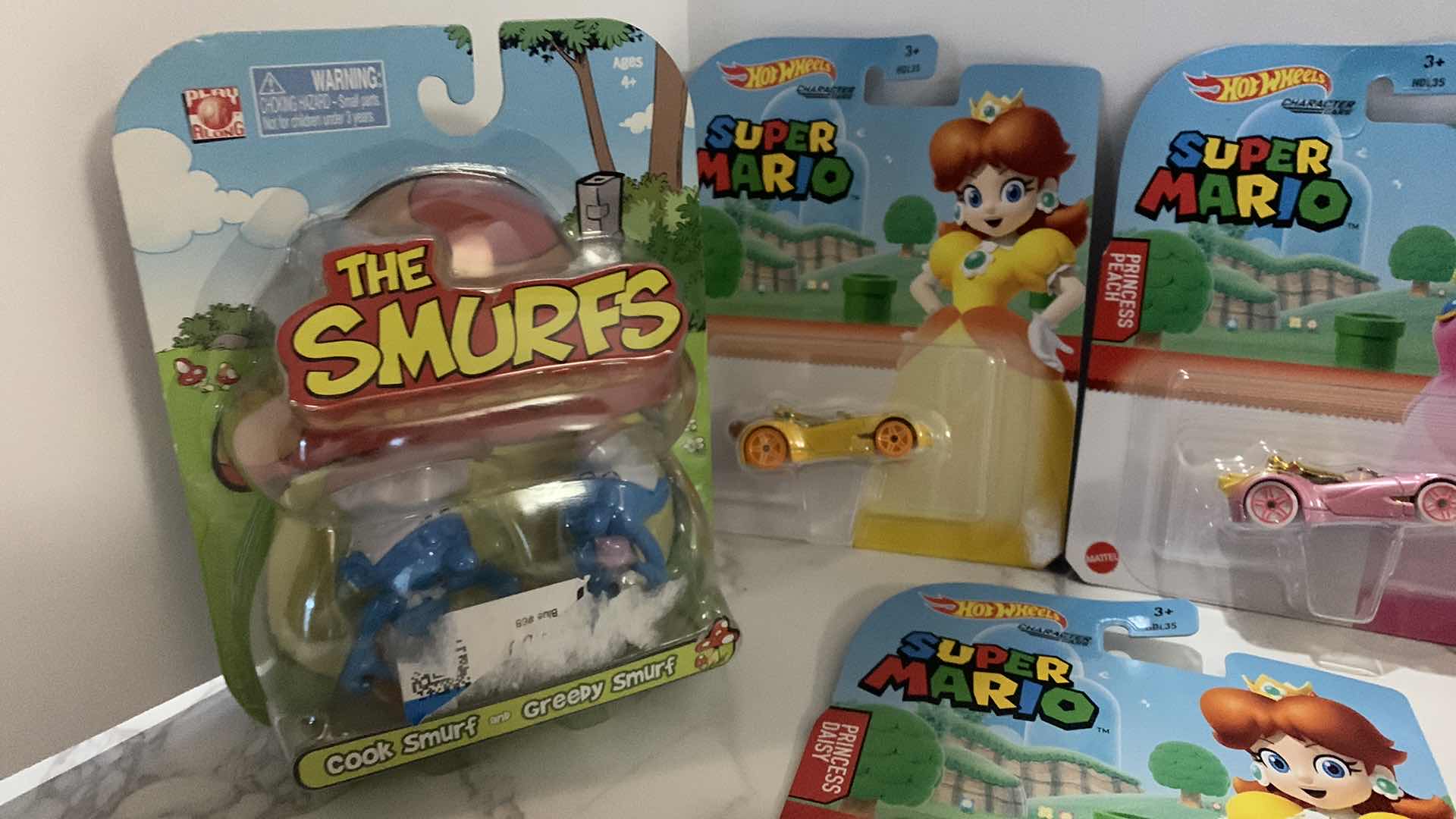 Photo 2 of 7 NEW COLLECTIBLE SUPER MARIO HOT WHEELS AND SMURFS