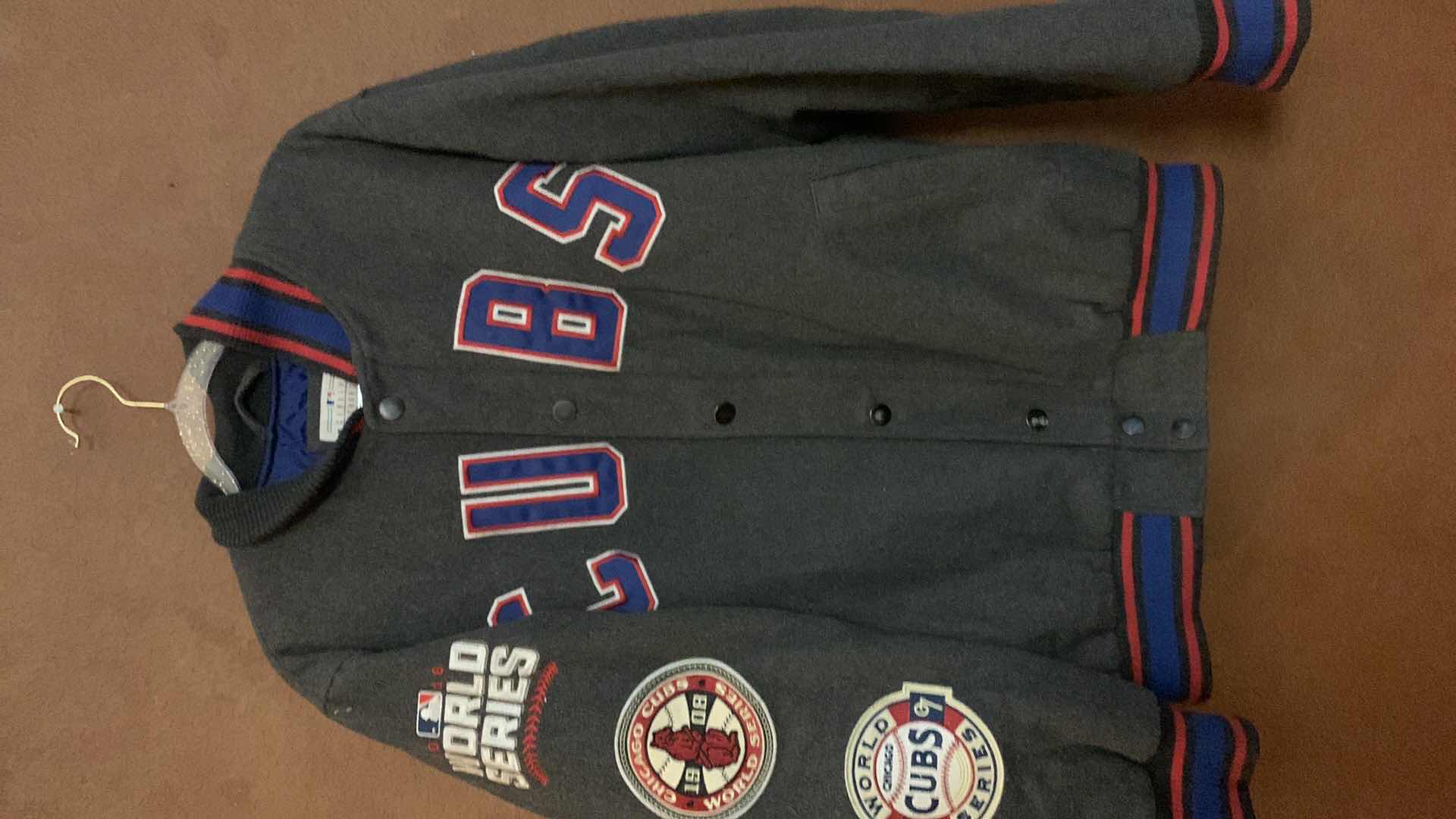 Photo 1 of CHICAGO CUBS 2016 WORLD SERIES JACKET SIZE M