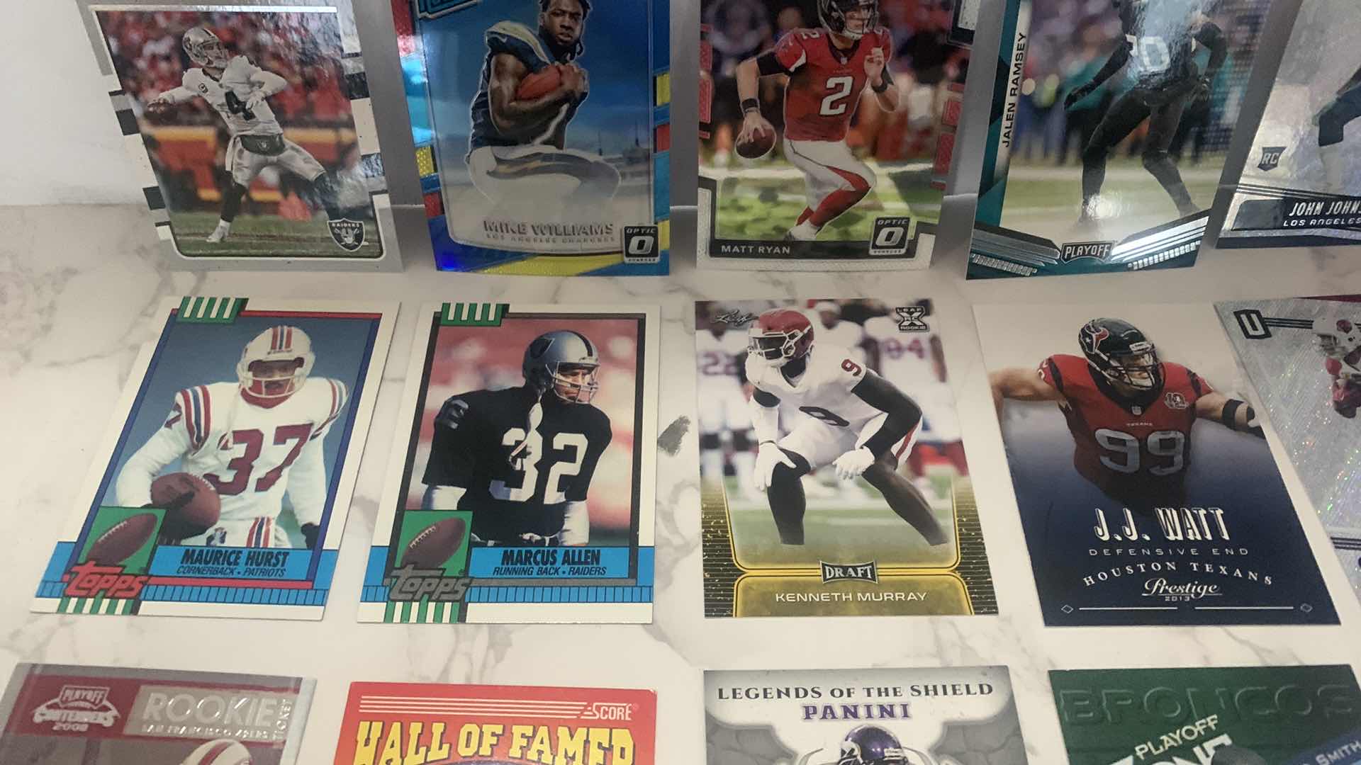 Photo 4 of 18 COLLECTIBLE FOOTBALL CARDS