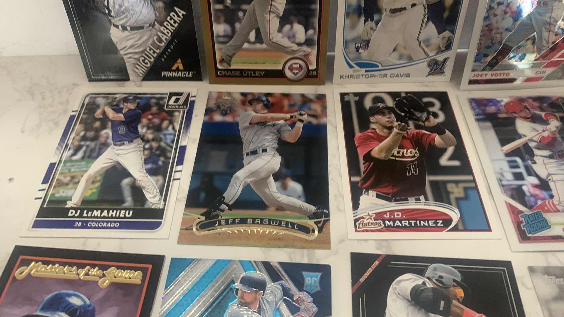 Photo 5 of 20 COLLECTIBLE BASEBALL CARDS