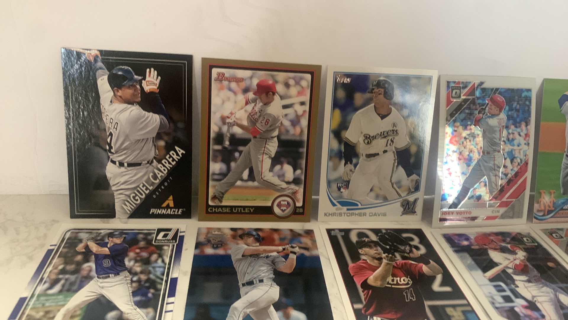 Photo 2 of 20 COLLECTIBLE BASEBALL CARDS