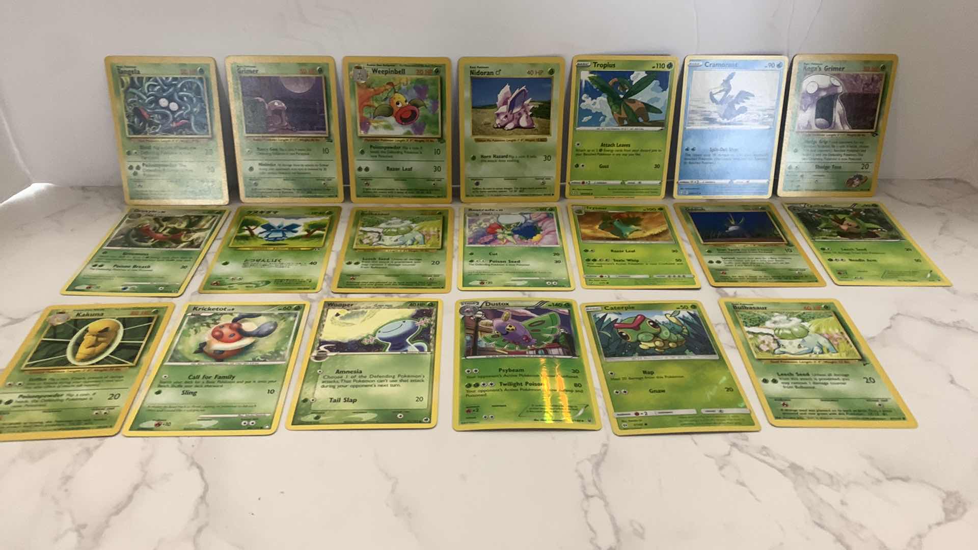 Photo 1 of 20 COLLECTIBLE POKÉMON CARDS