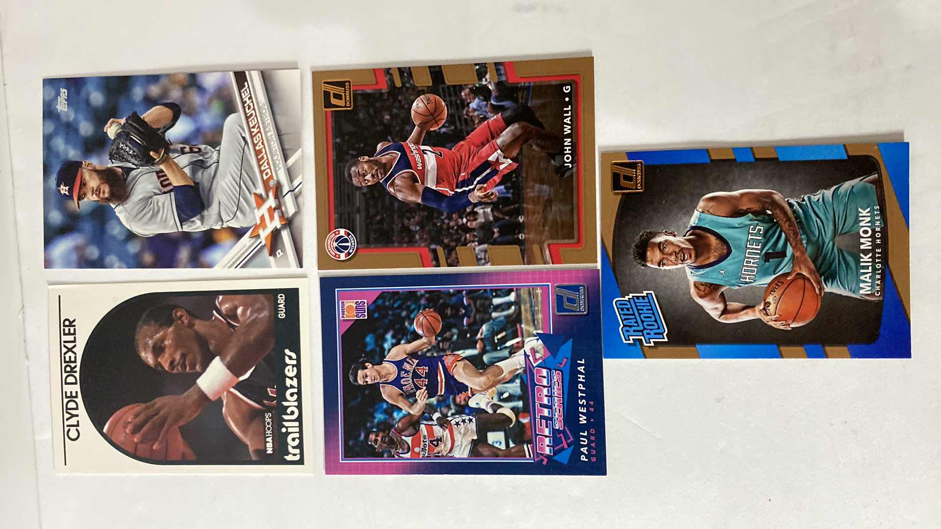 Photo 3 of 11 COLLECTIBLE BASKETBALL CARDS