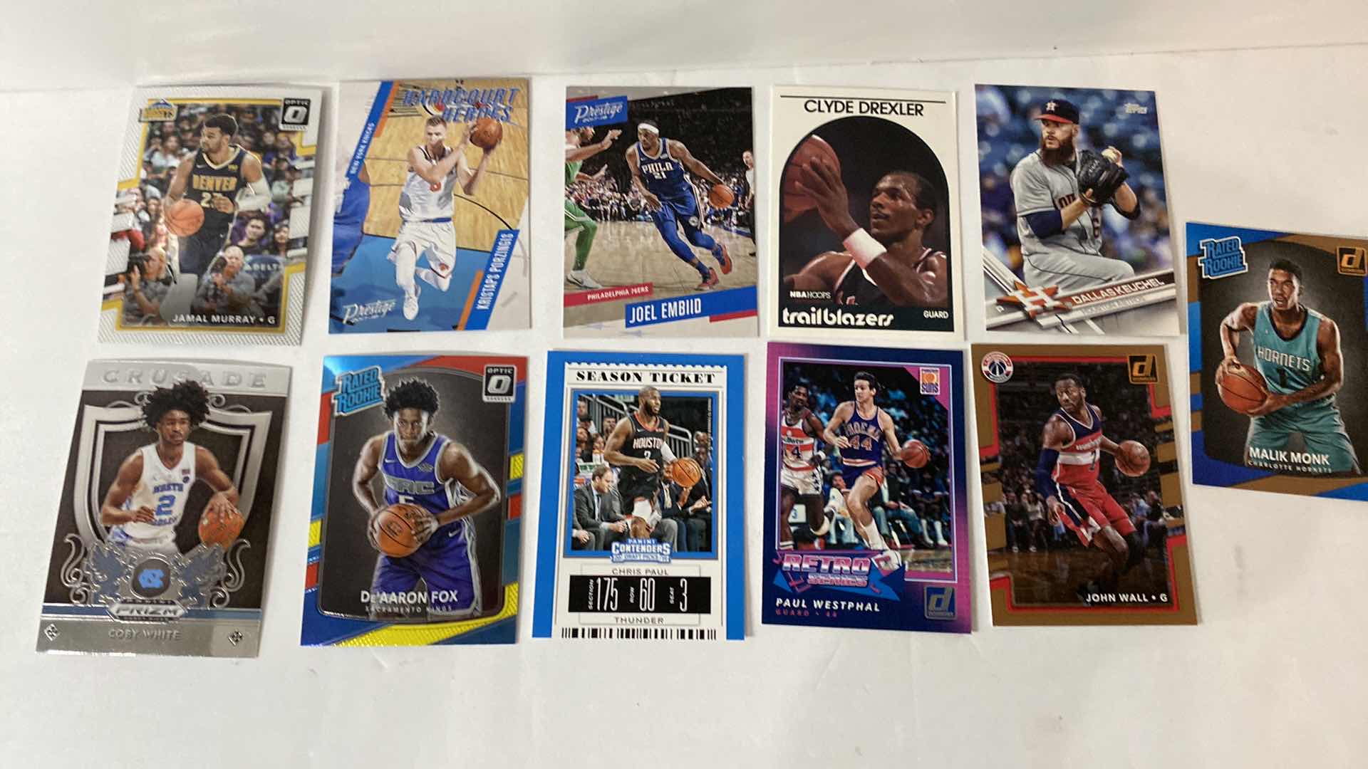 Photo 1 of 11 COLLECTIBLE BASKETBALL CARDS