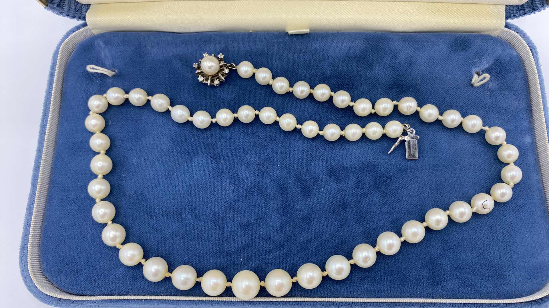 Photo 3 of VINTAGE PEARLS 17”