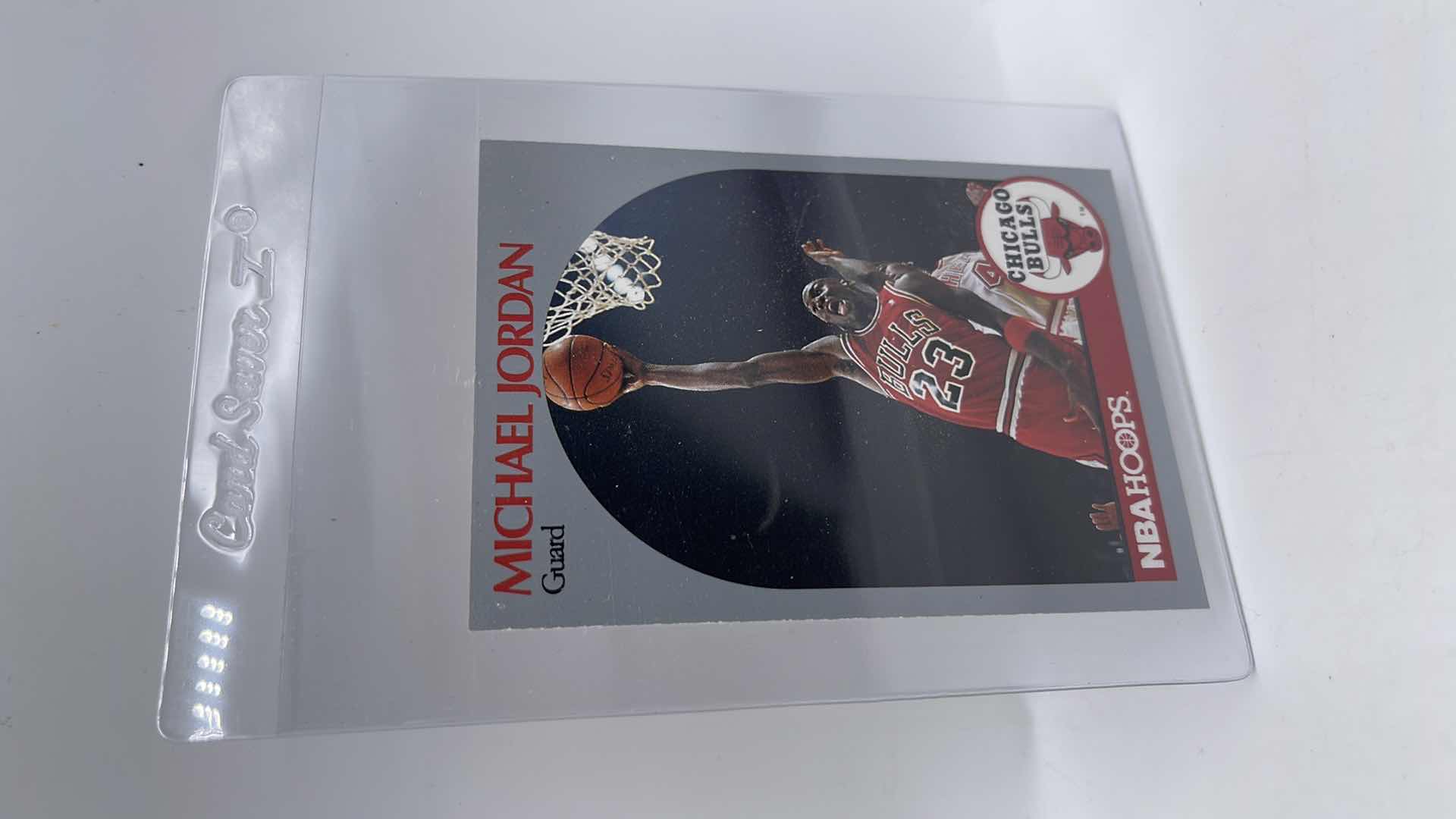 Photo 1 of 1990 MICHAEL JORDAN NBA HOOPS CARD 65