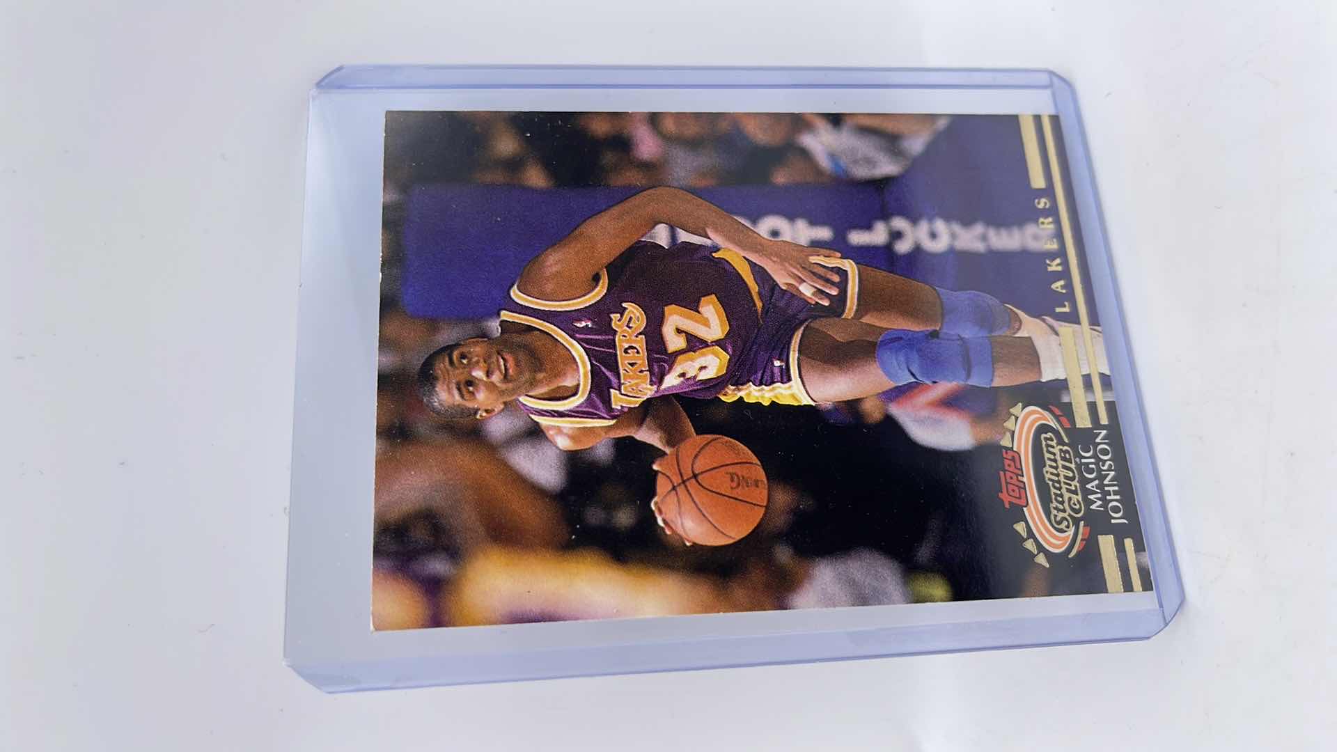 Photo 1 of 1992 MAGIC JOHNSON TOPPS STADIUM CLUB CARD 32