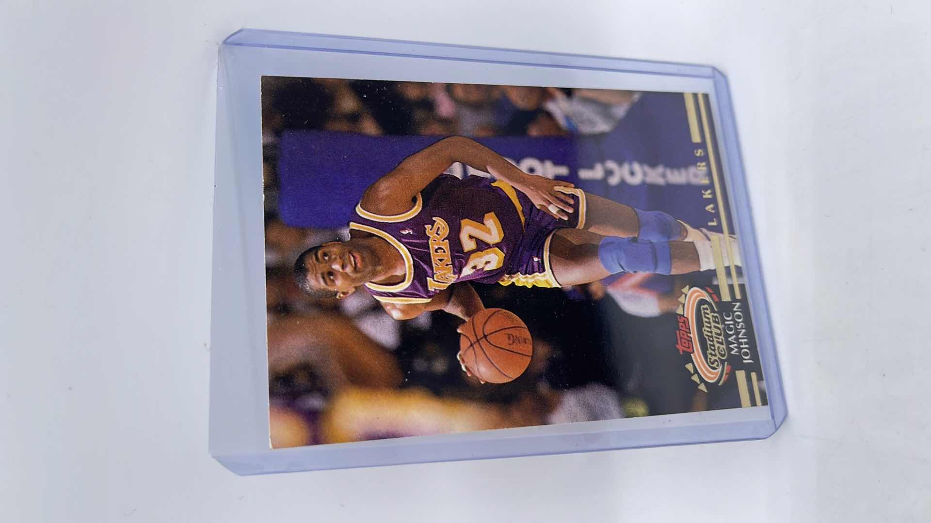 Photo 1 of 1992 MAGIC JOHNSON TOPPS STADIUM CLUB CARD 32