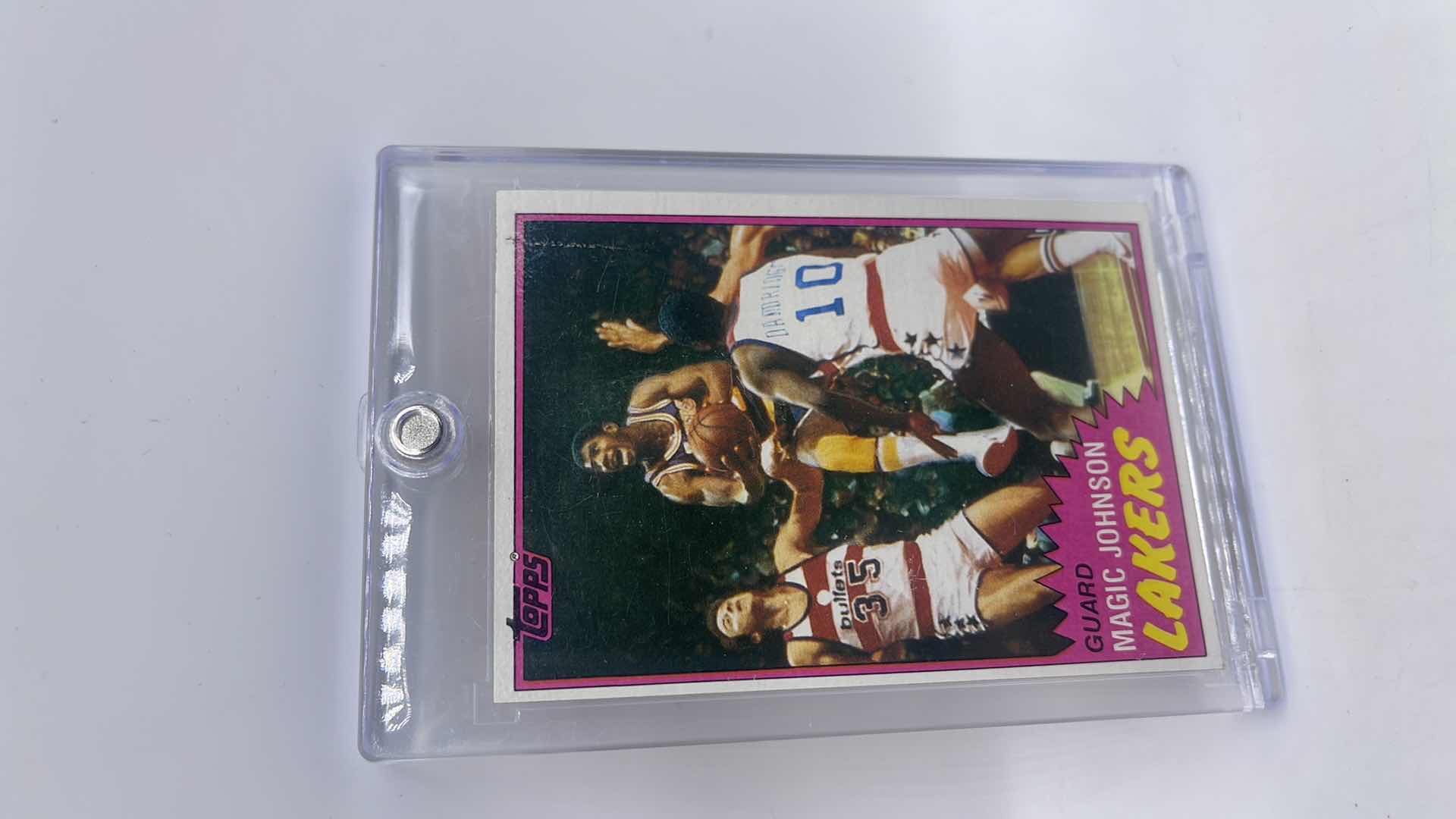 Photo 1 of RARE 1981 MAGIC JOHNSON TOPPS CARD 81 2ND YEAR CARD