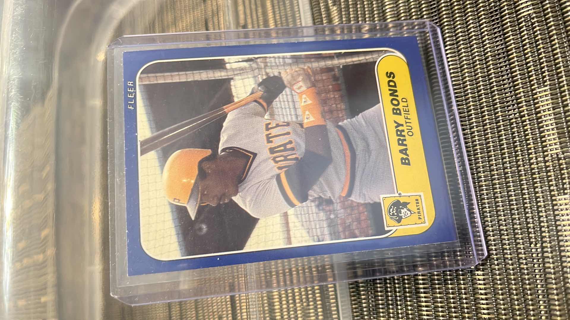 Photo 1 of 1986 BARRY BONDS FLEER ROOKIE CARD U-14