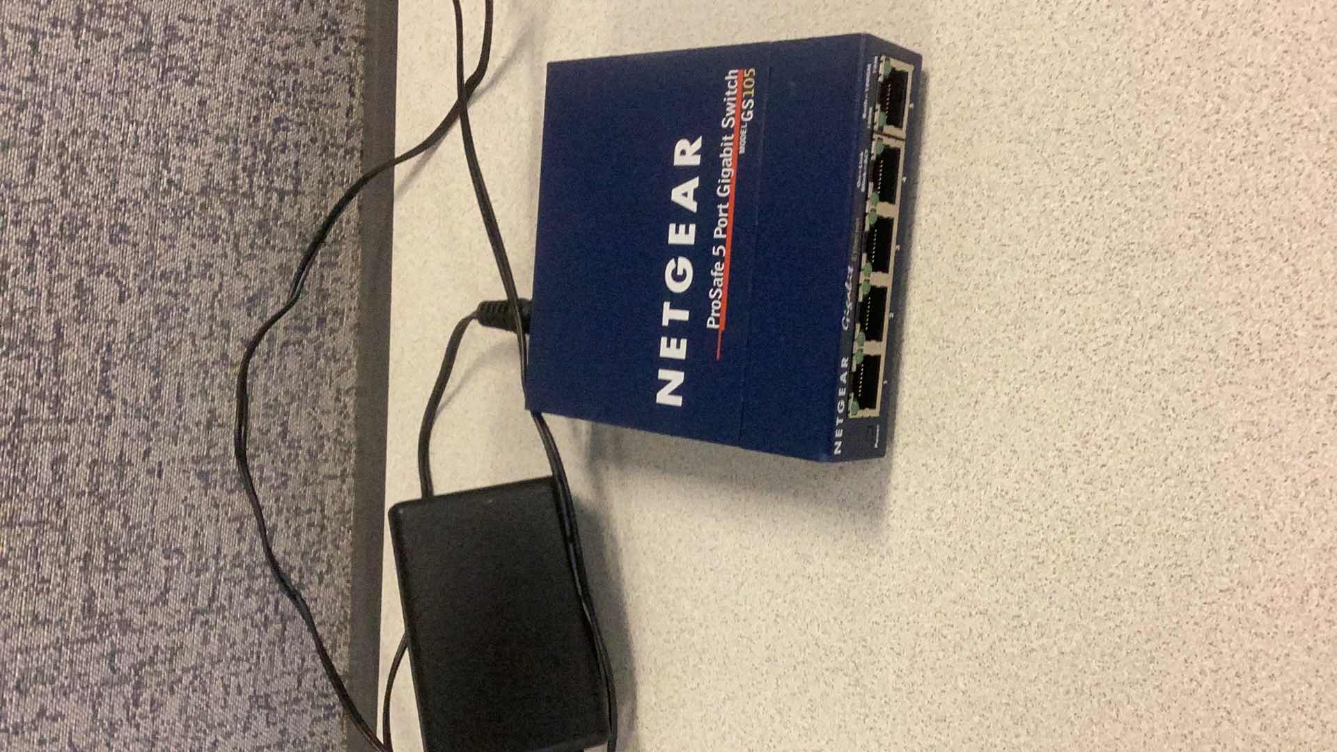 Photo 1 of NETGEAR PROSAFE 5 PORT GIGABIT SWITCH GS105