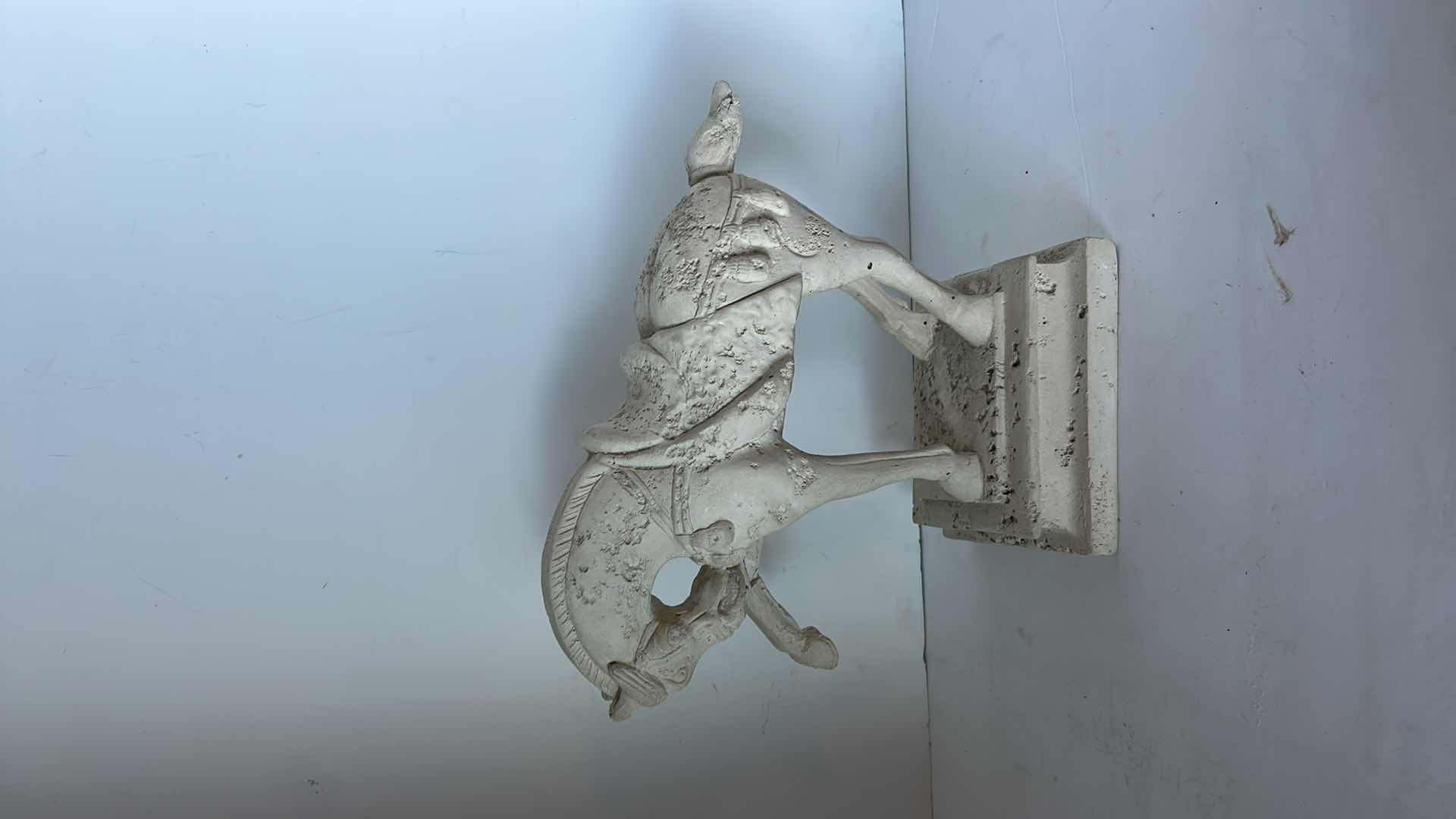 Photo 3 of HOME DECOR - HORSE PLASTER SCULPTURE 12” x 11 1/2”