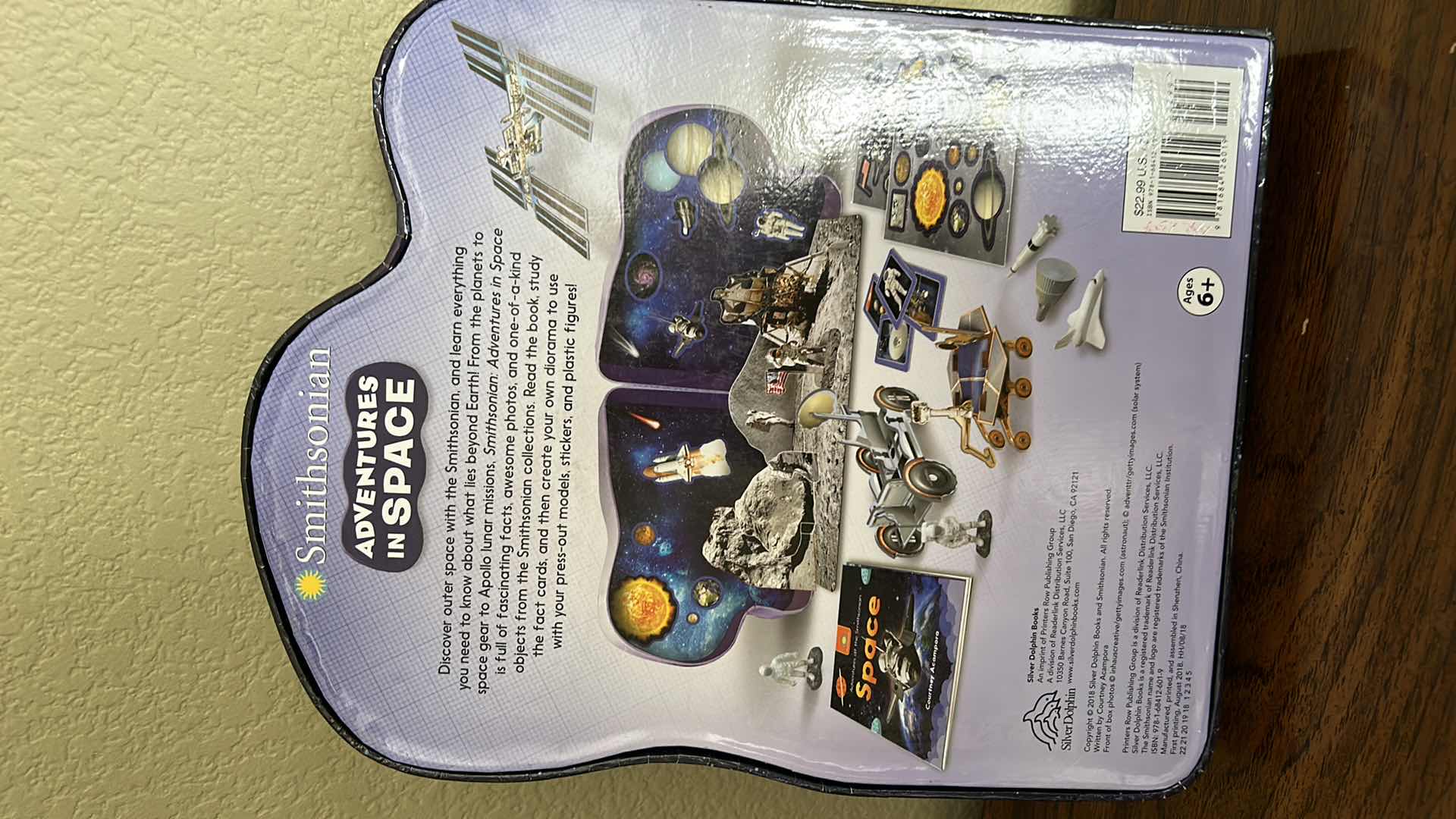 Photo 4 of 2 NEW BOXED SETS - STAR WARS AND SMITHSONIAN ADVENTURES IN SPACE