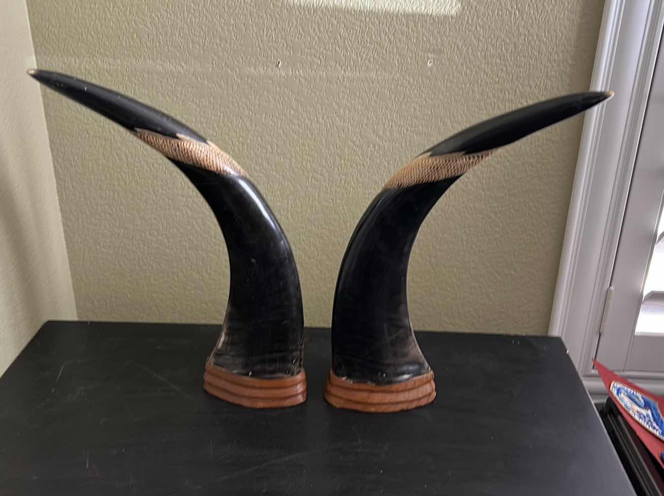 Photo 7 of 2 CARVED HORNS H16.5”