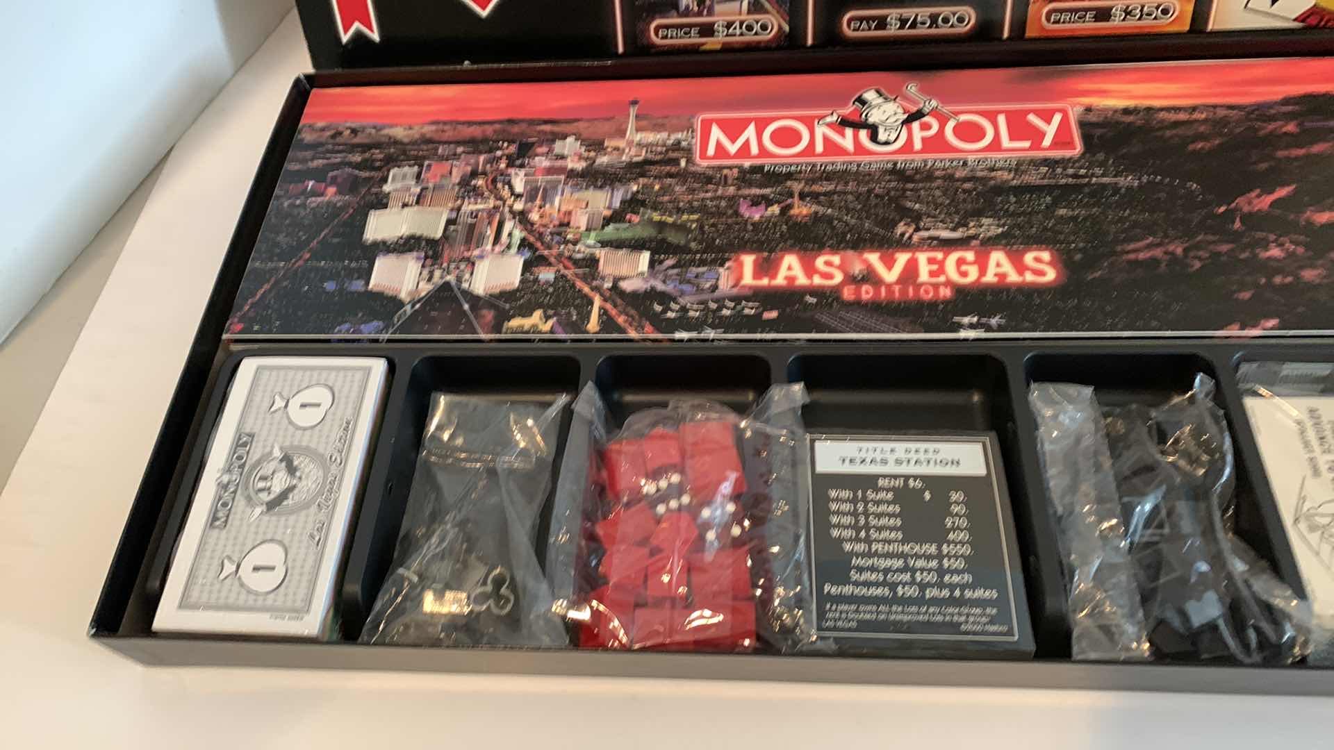 Photo 3 of MONOPOLY LAS VEGAS EDITION