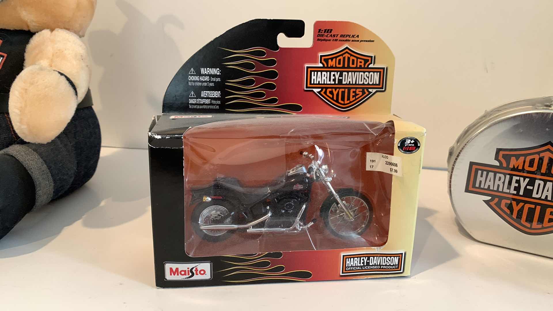 Photo 3 of HARLEY DAVIDSON ITEMS