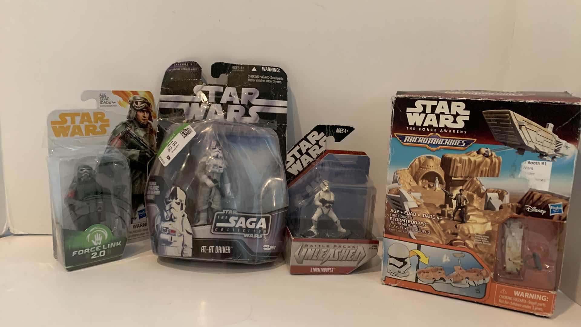 Photo 1 of STAR WARS FIGURES