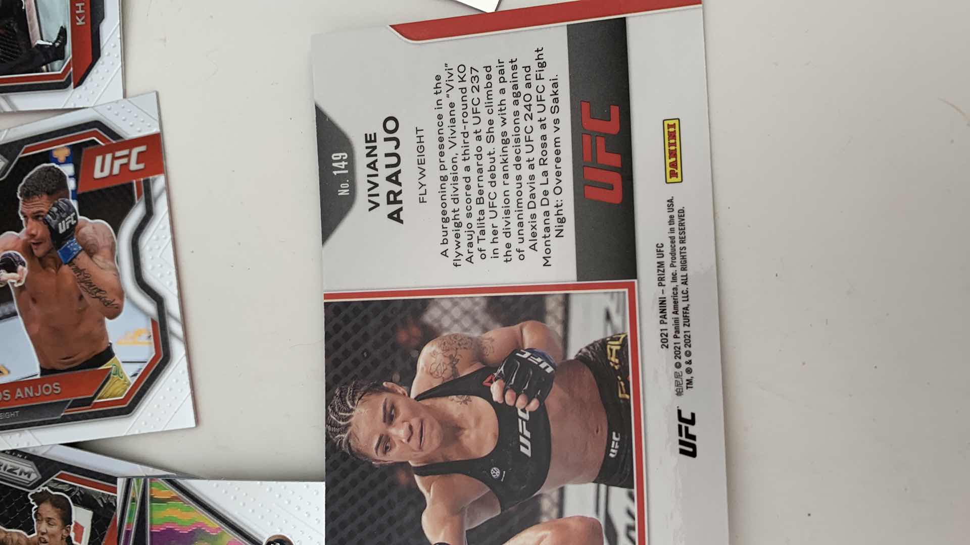 Photo 5 of UFC TRADING CARDS