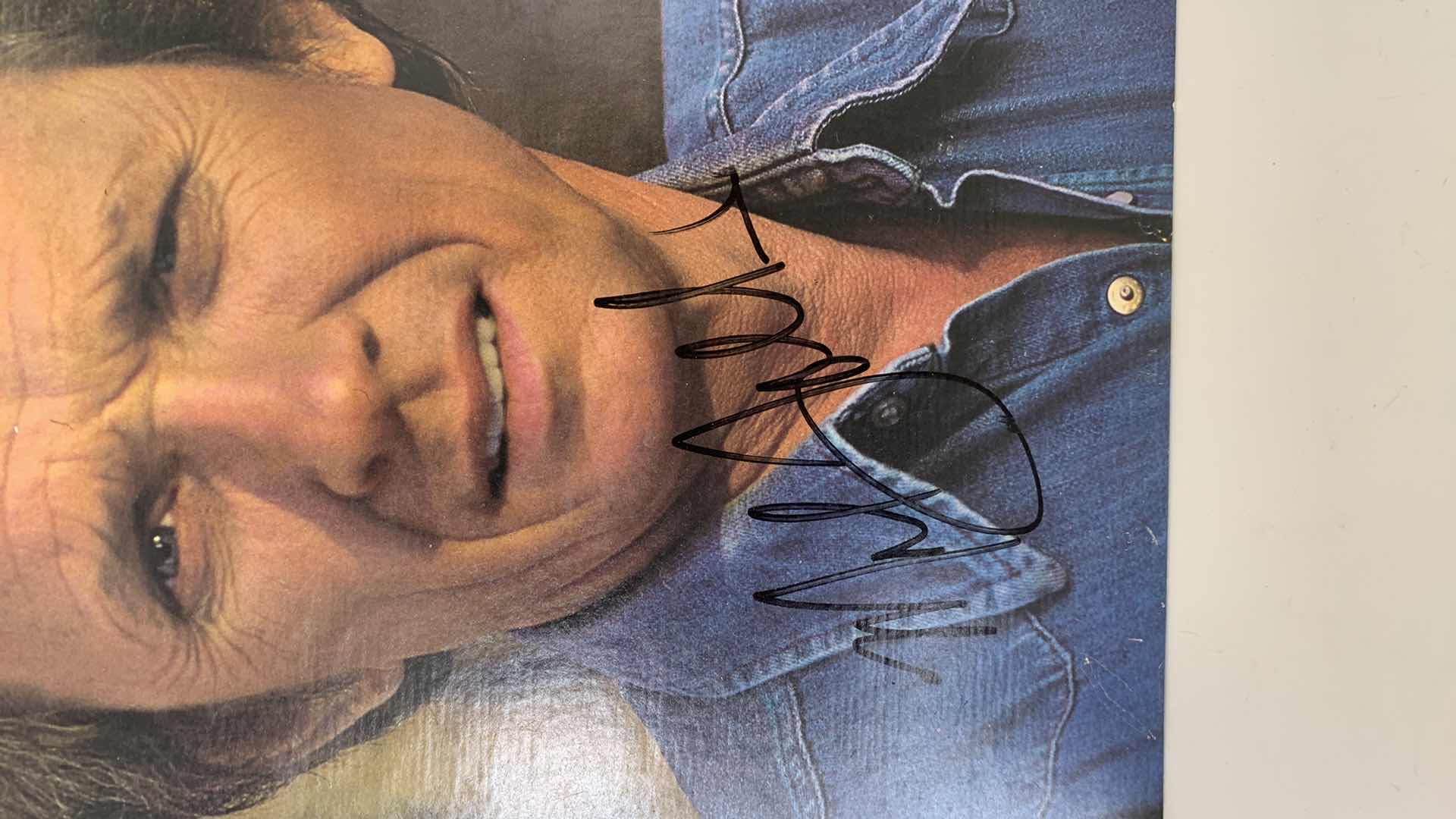 Photo 2 of MEL TILLIS ALBUM, UNAUTHENTICATED AUTOGRAPH