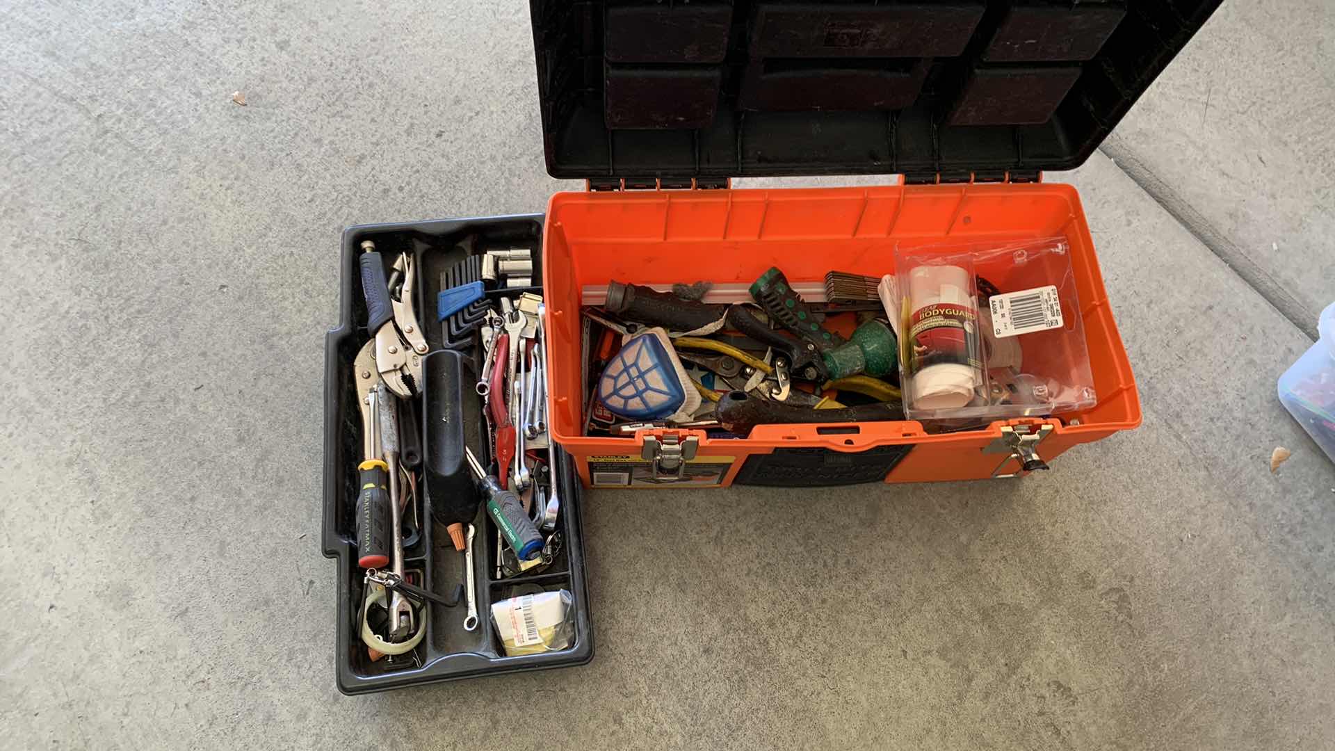 Photo 1 of TOOLBOX WITH TOOLS